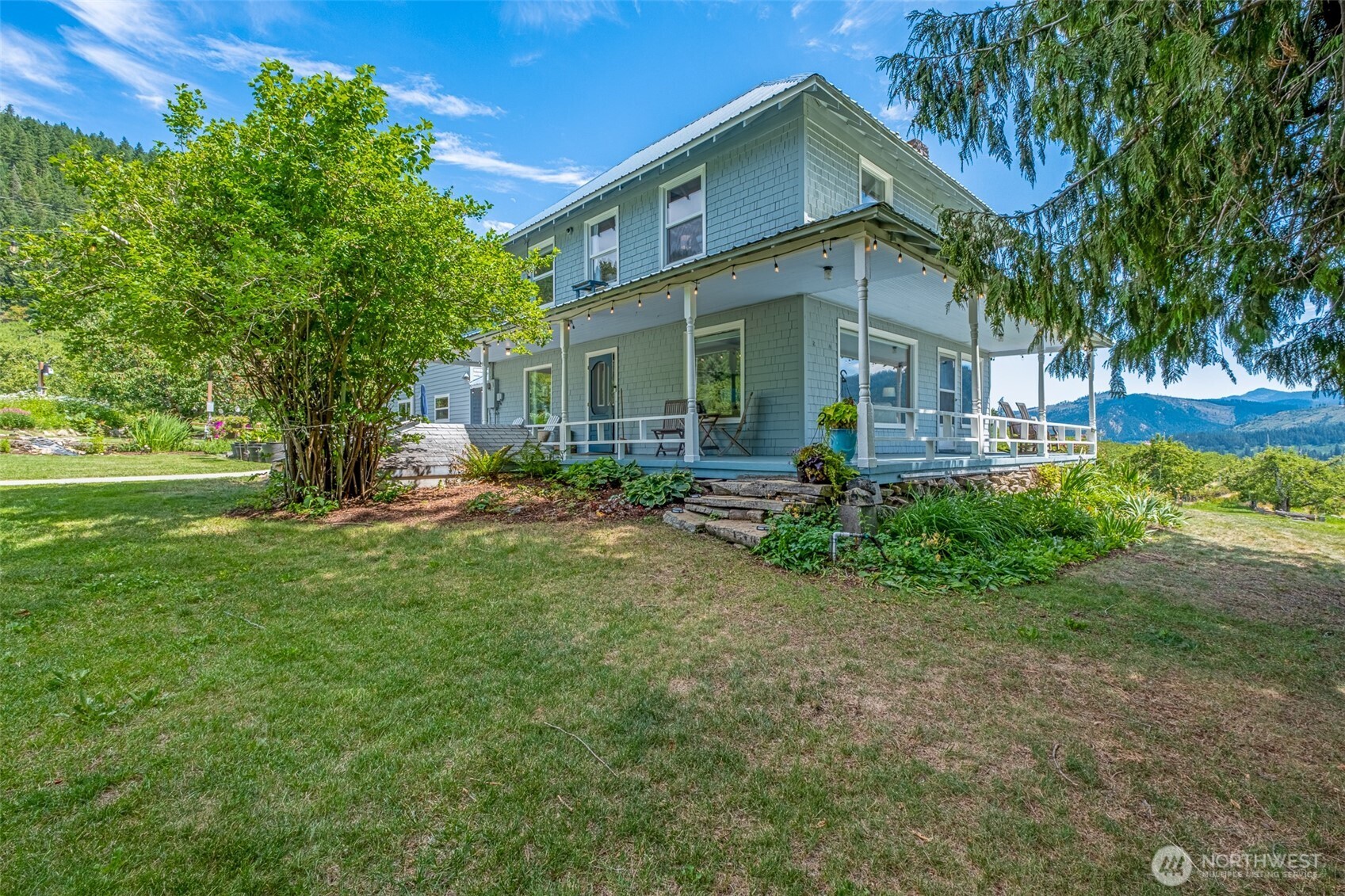 9753 Nibbelink Road Property Photo 3