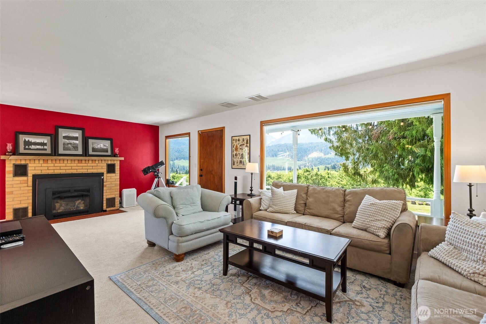 9753 Nibbelink Road Property Photo 11