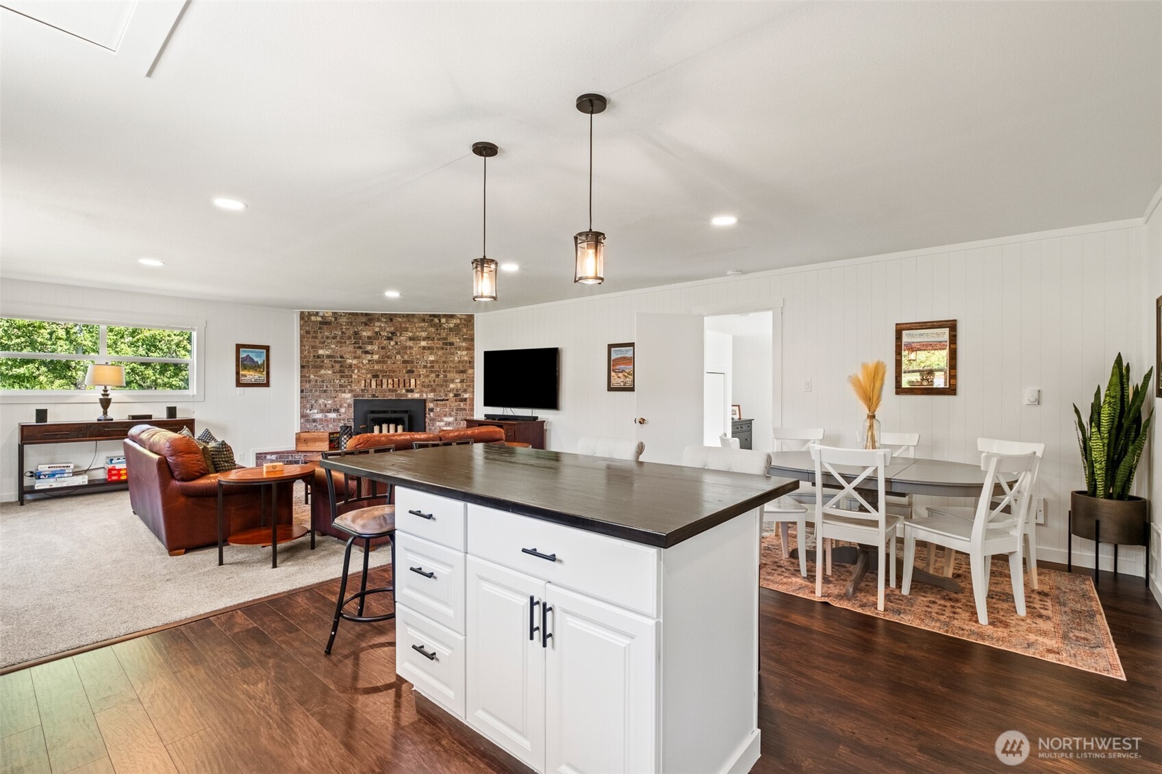9753 Nibbelink Road Property Photo 18