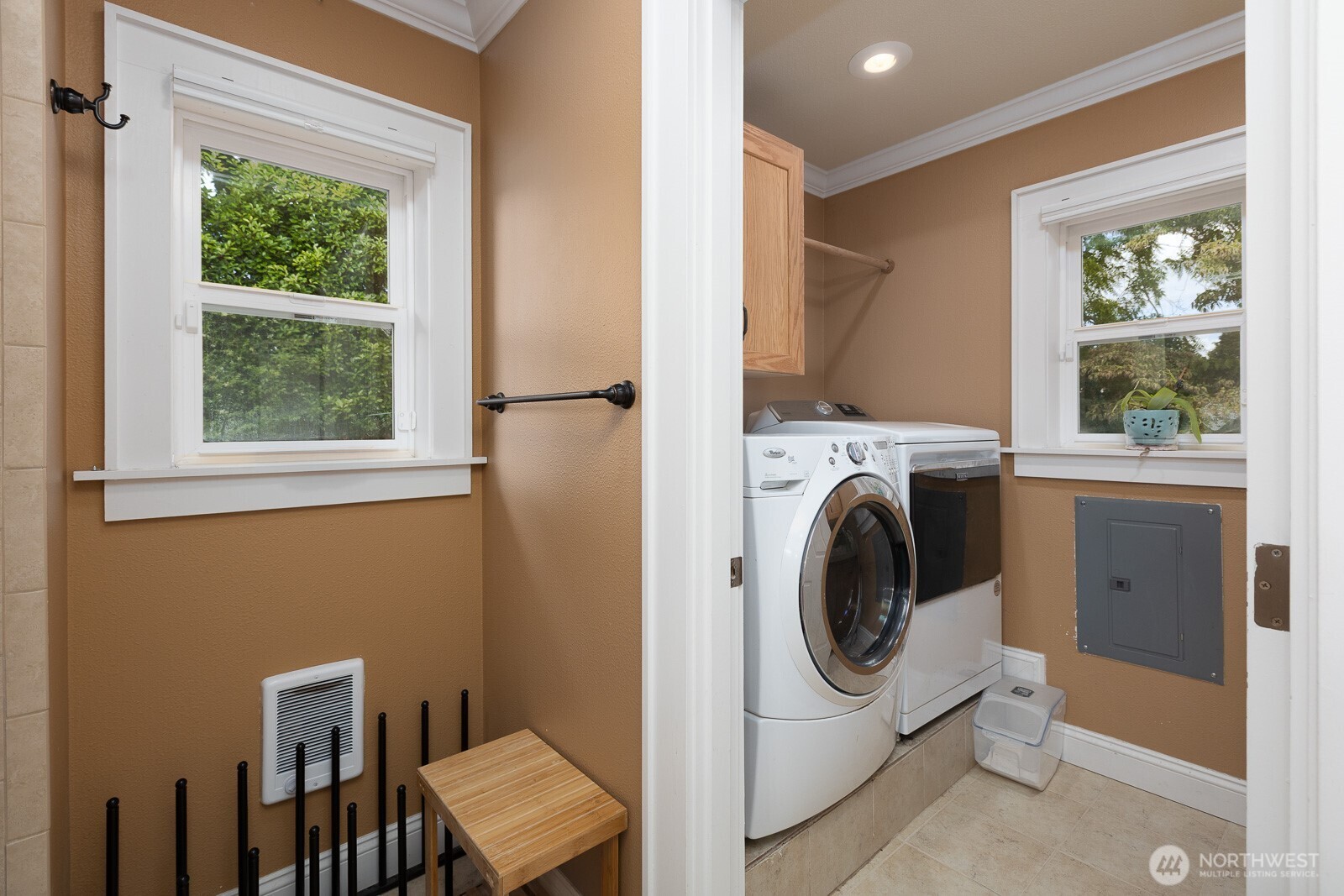 8515 Golden Given Road Property Photo 14