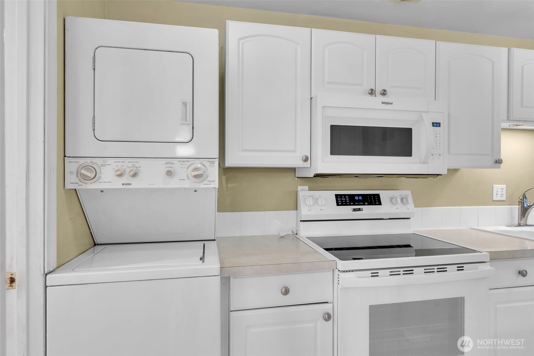 329 7th Place 4 Property Photo 12