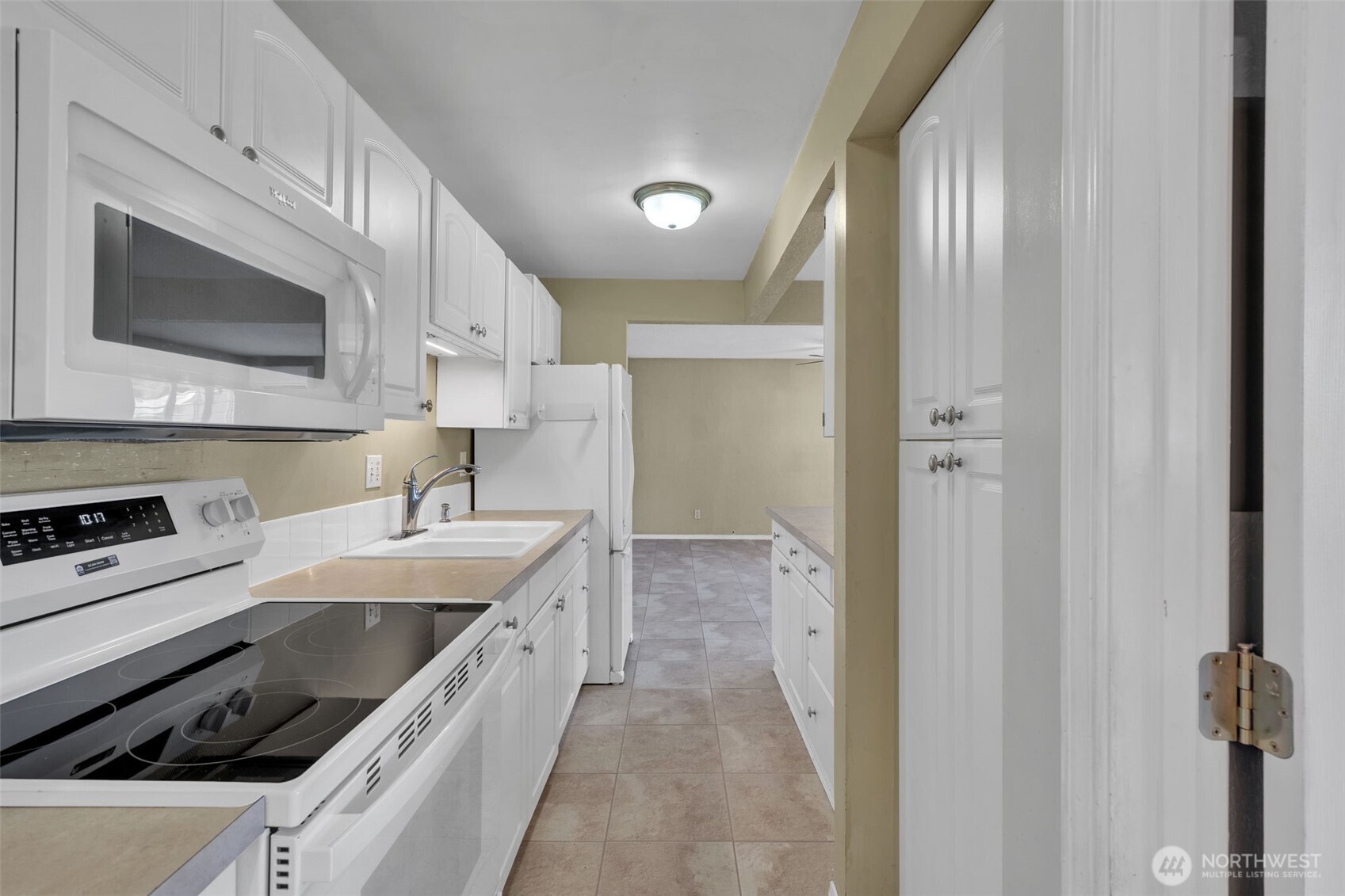 329 7th Place 4 Property Photo 13