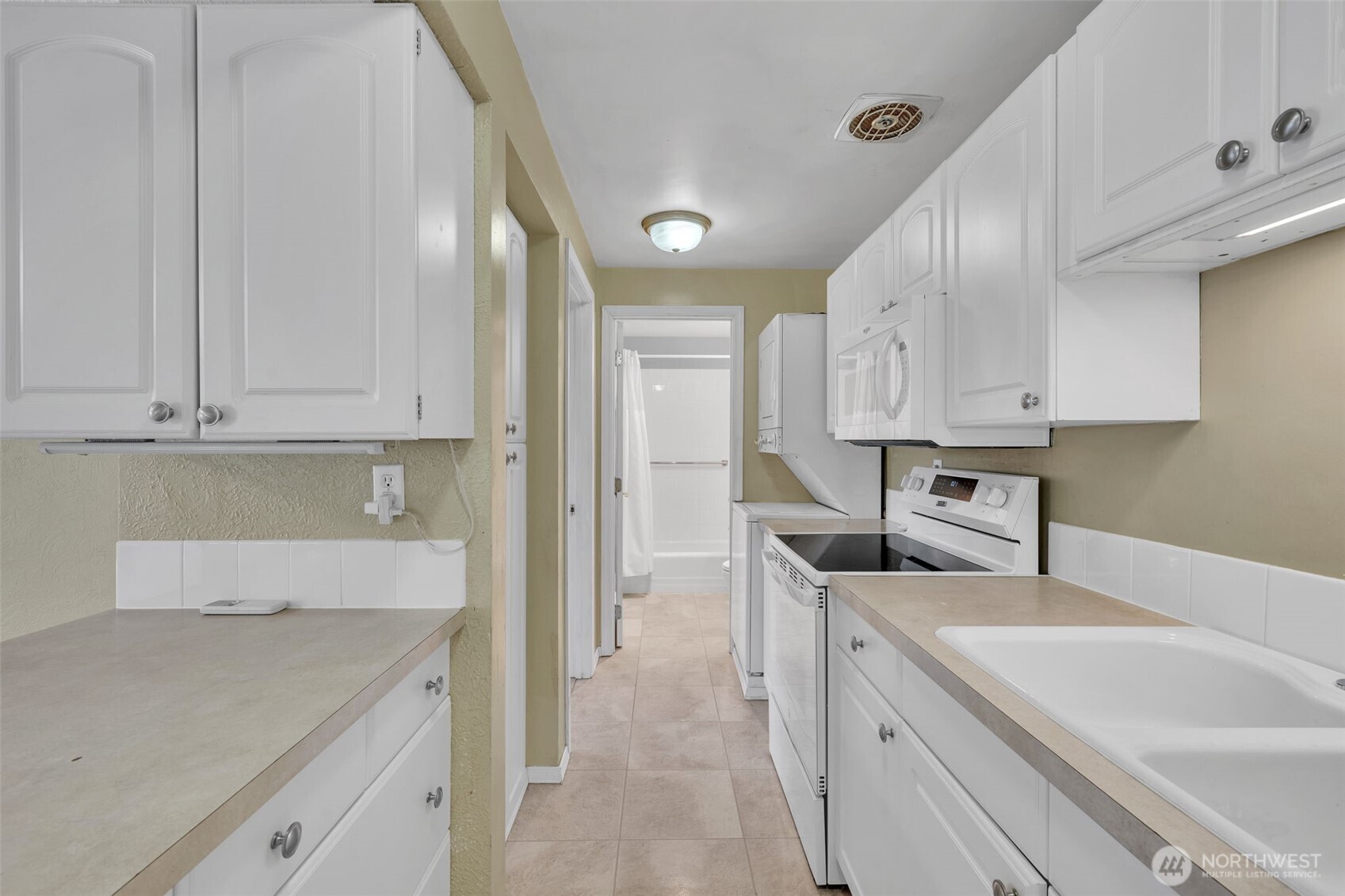 329 7th Place 4 Property Photo 14