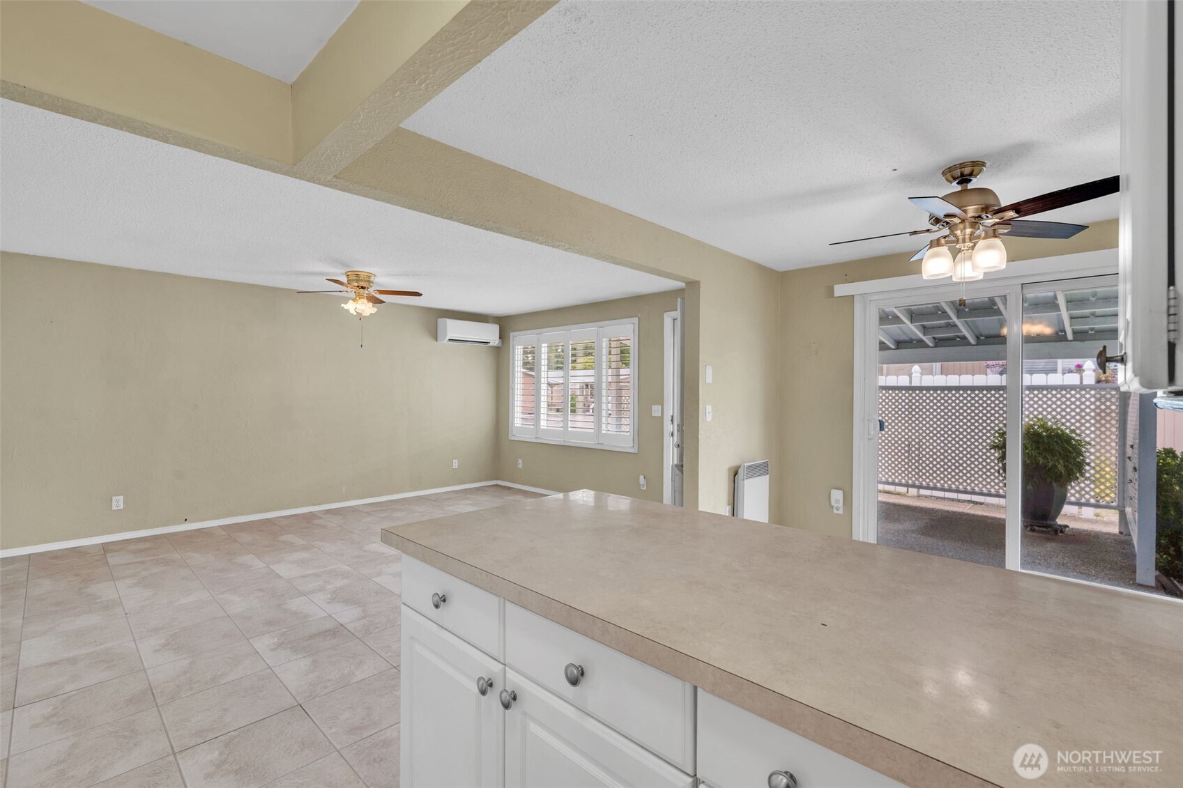 329 7th Place 4 Property Photo 15