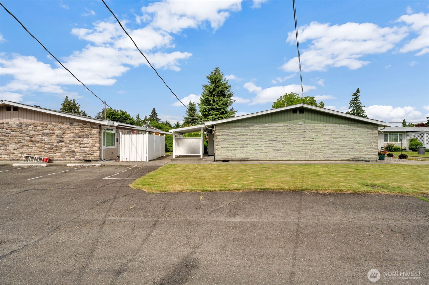 329 7th Place 4 Property Photo 32
