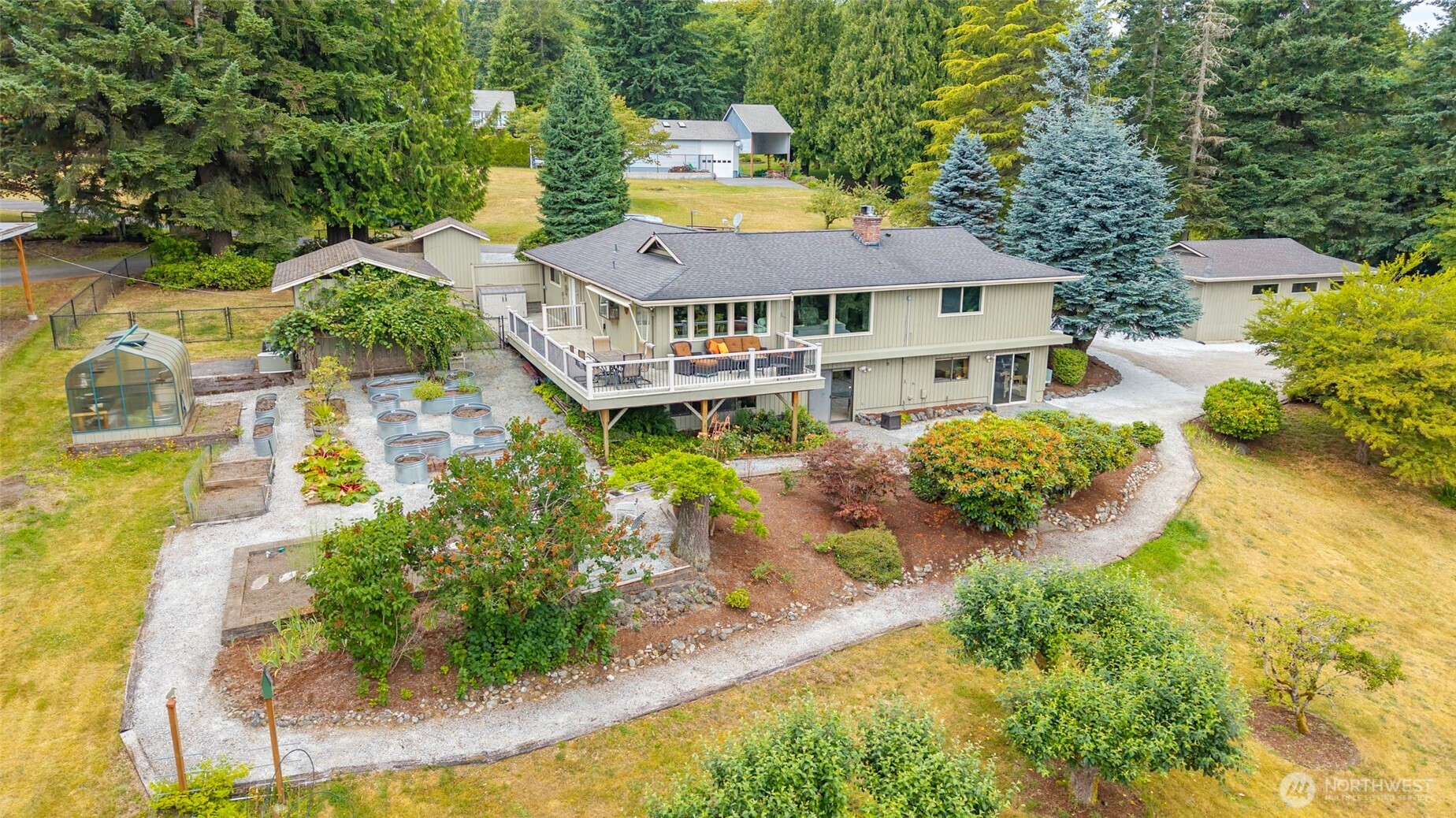 100 140th Street Property Photo 1