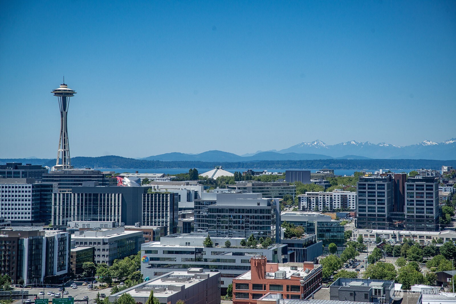 745 Bellevue Avenue 402 Property Photo 18