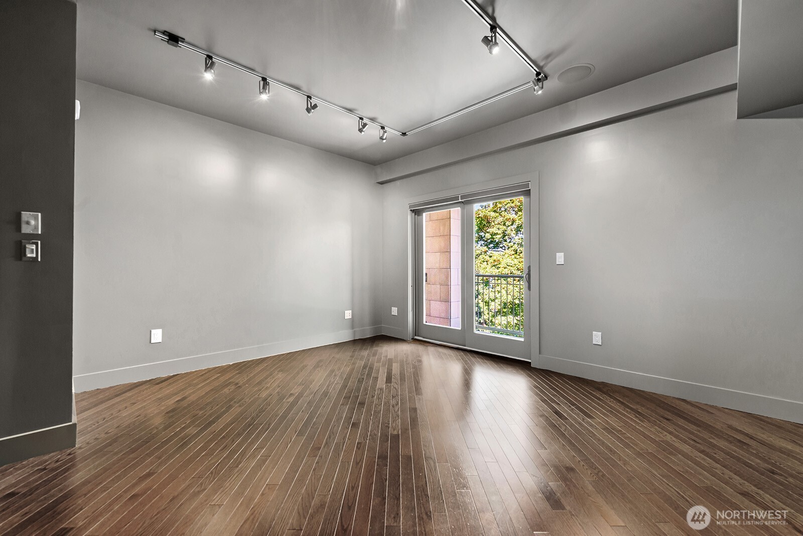 745 Bellevue Avenue 402 Property Photo 24