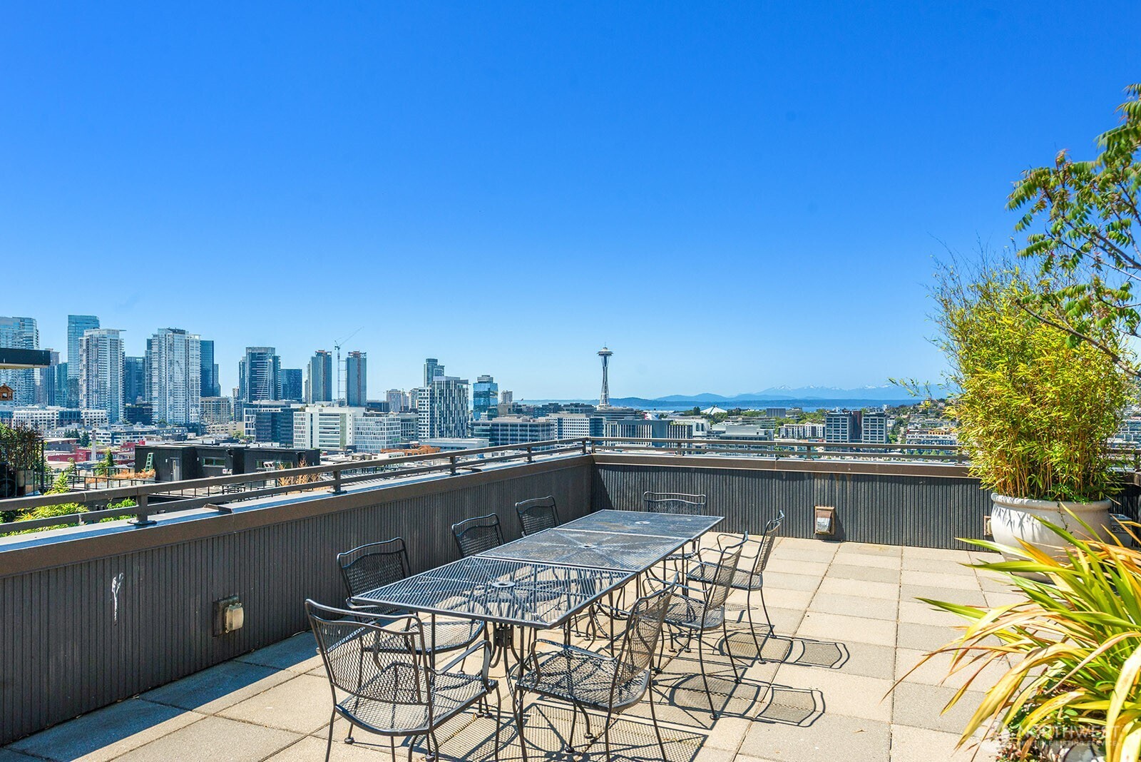 745 Bellevue Avenue 402 Property Photo 36