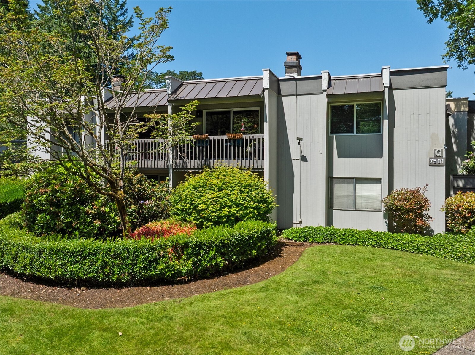 7501 Ruby Drive G202