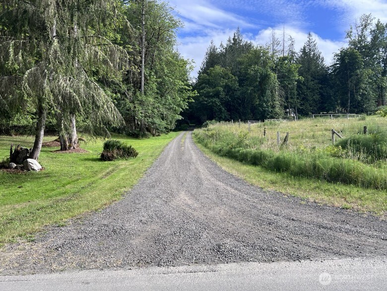 1078 Township Line Road Property Photo 1