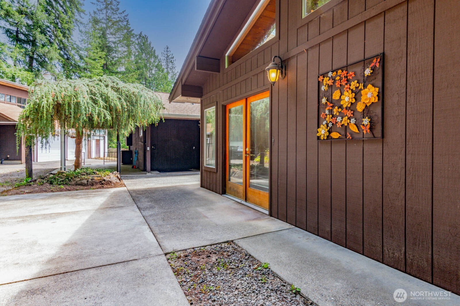 1140 Lower Marine Drive Property Photo 1