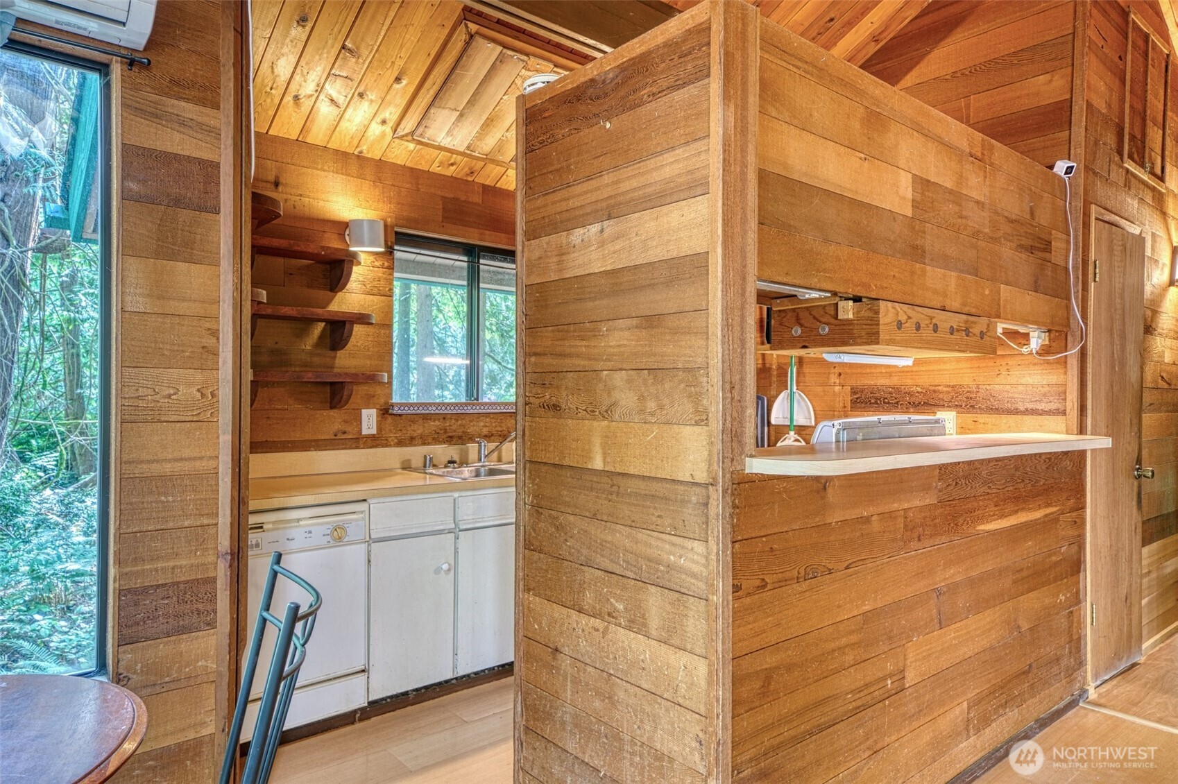 696 E Promontory Road Property Photo 8