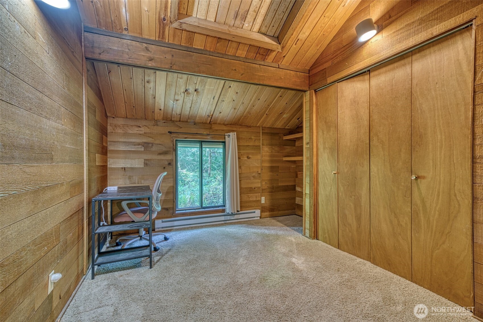 696 E Promontory Road Property Photo 12