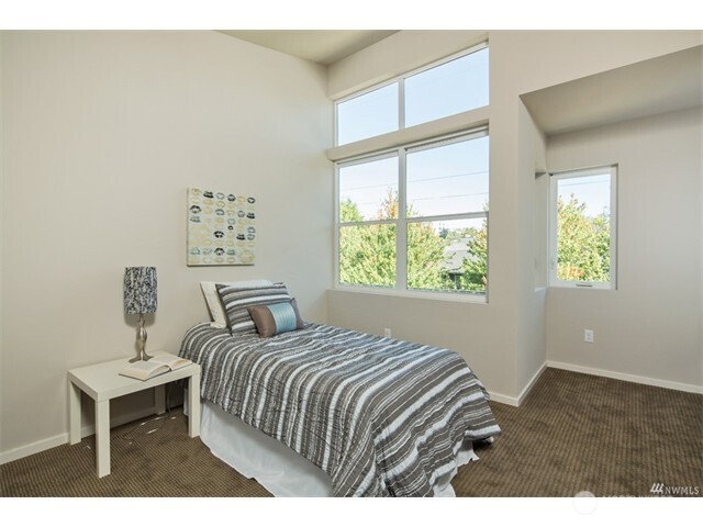 2103 E Alder Street Property Photo 14