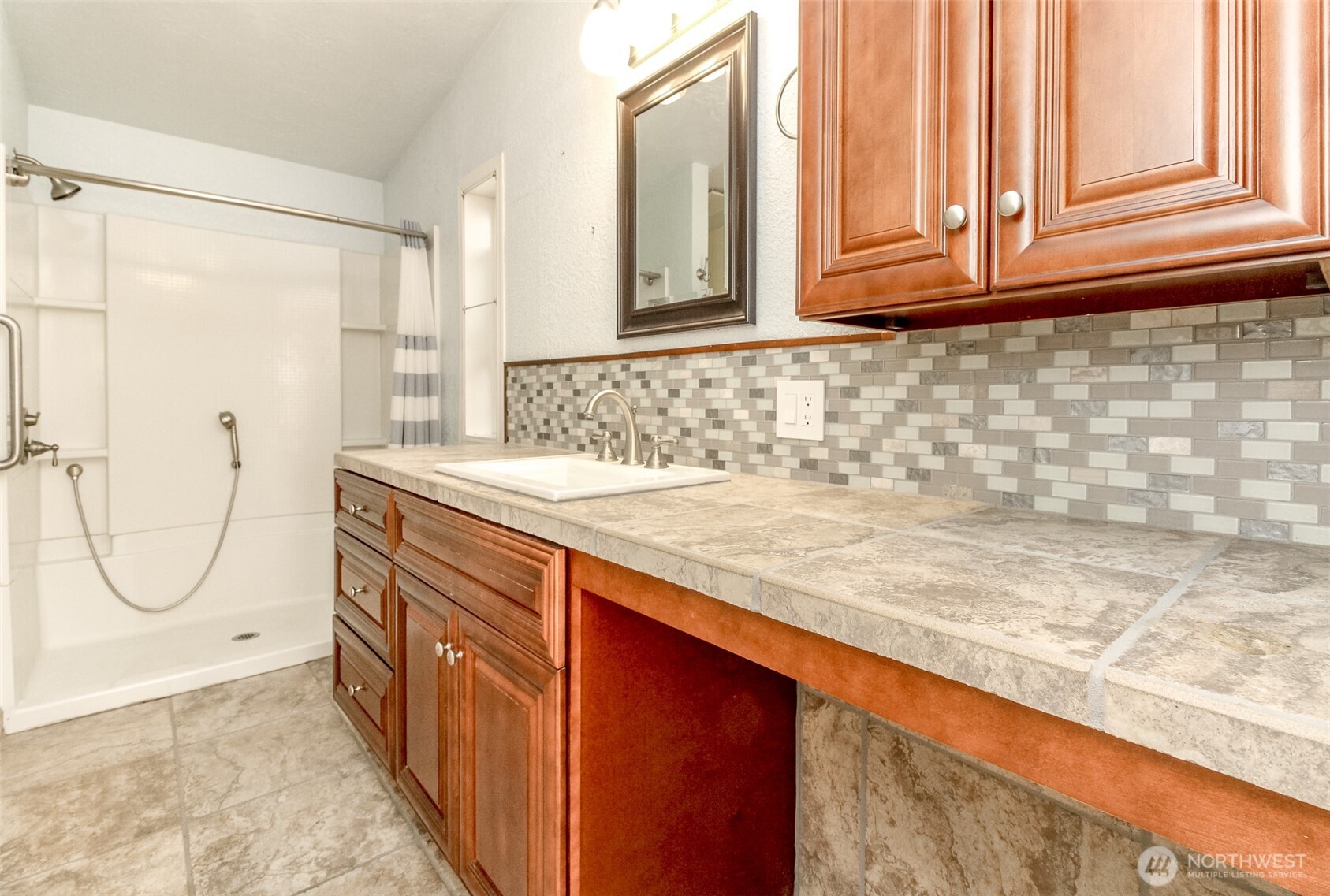 1106 29th Street Property Photo 8