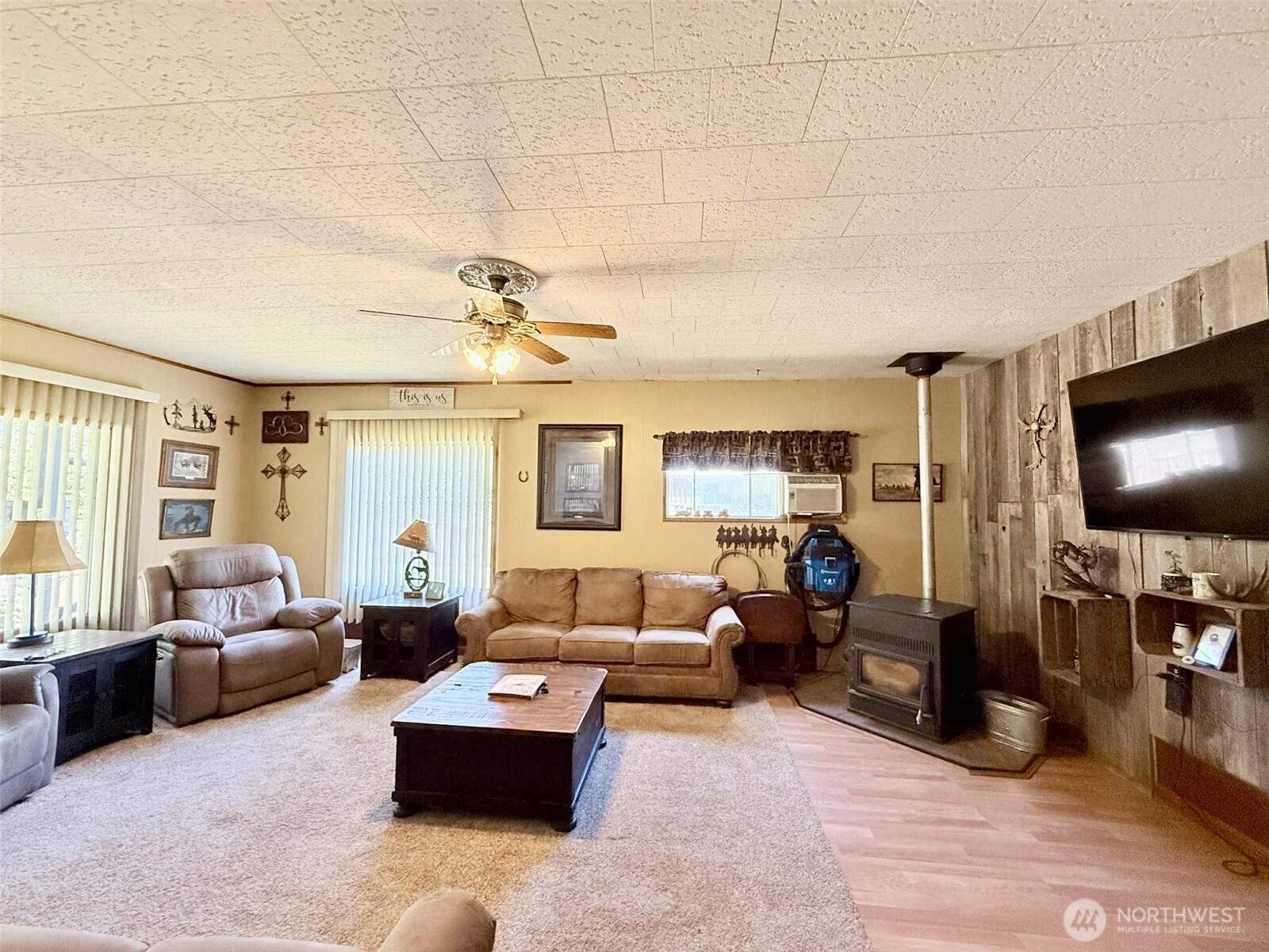 15 S Heise Road Property Photo 4