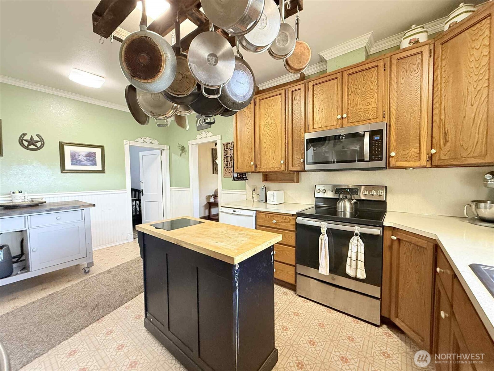 15 S Heise Road Property Photo 10