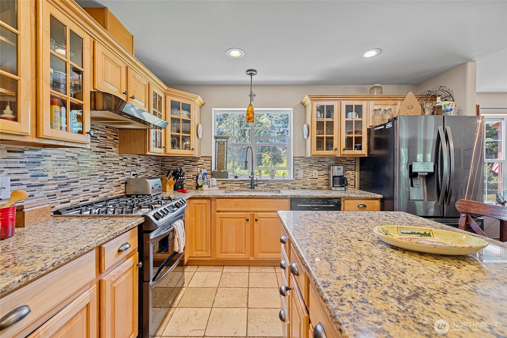 7203 Erna Lane Property Photo 6