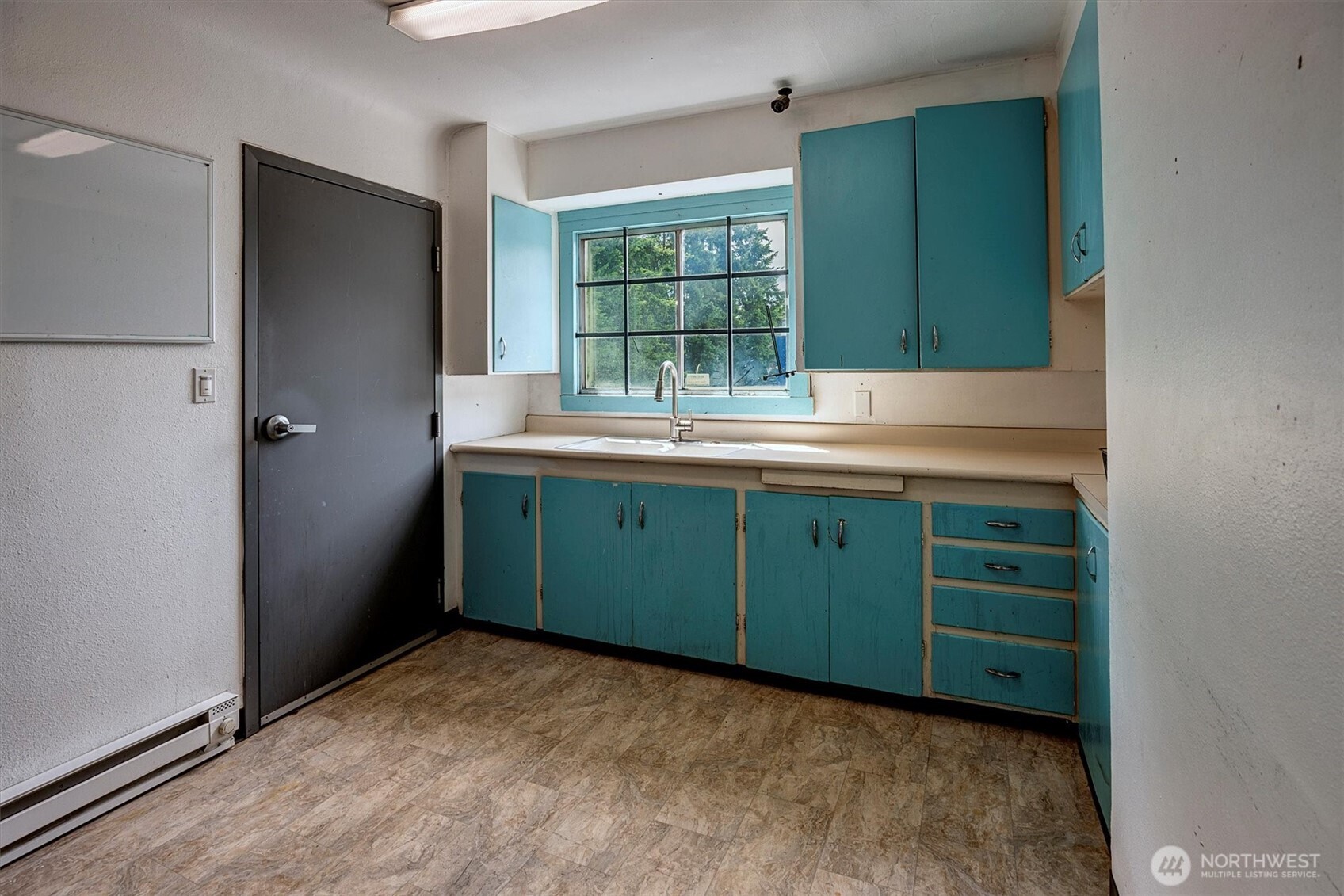 10722 Lake City Way Property Photo 11