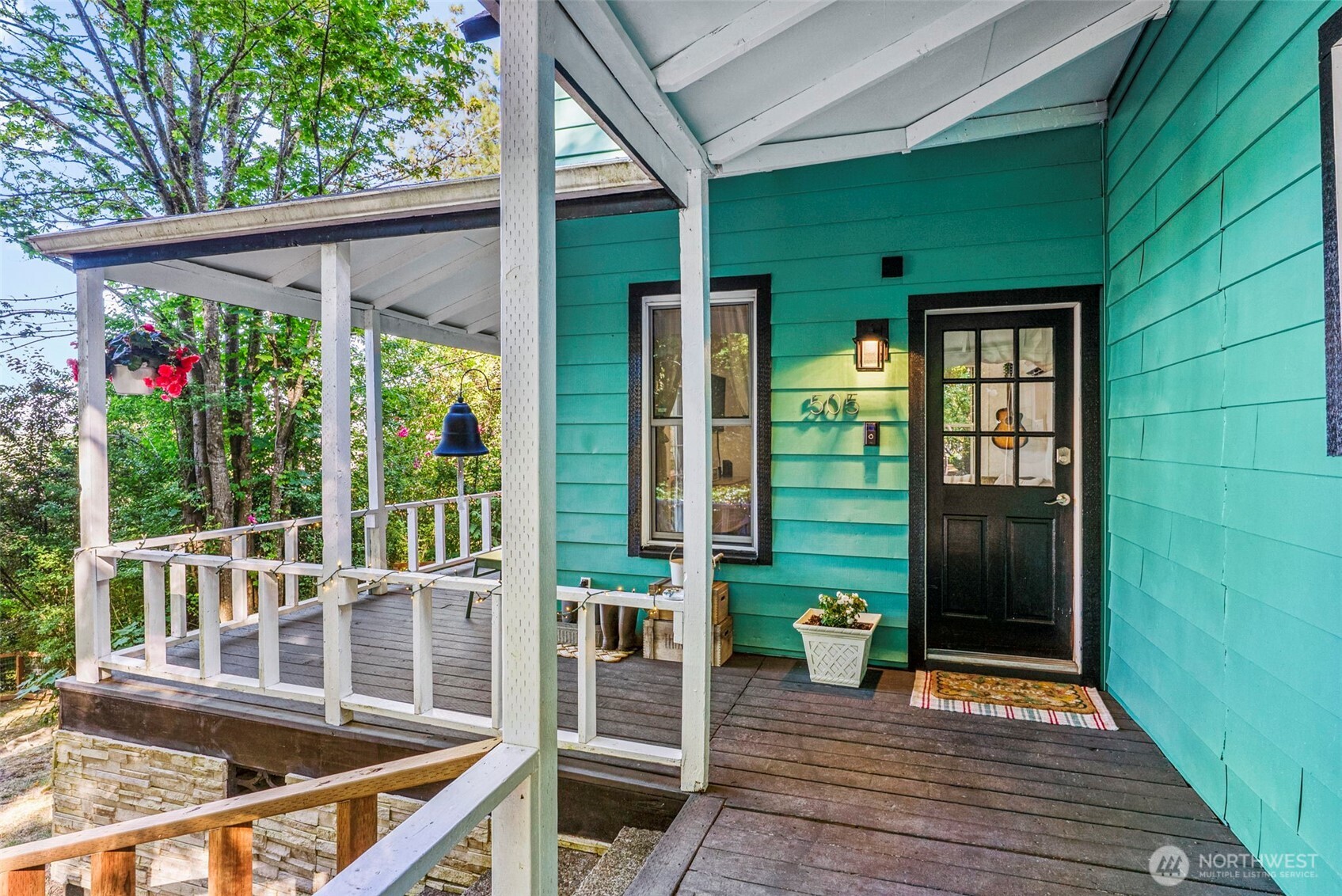 505 Ne Jefferson Property Photo 4