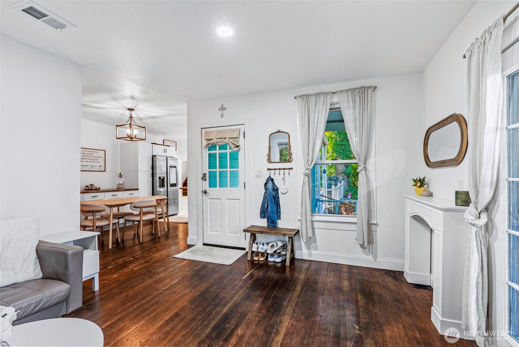 505 Ne Jefferson Property Photo 6