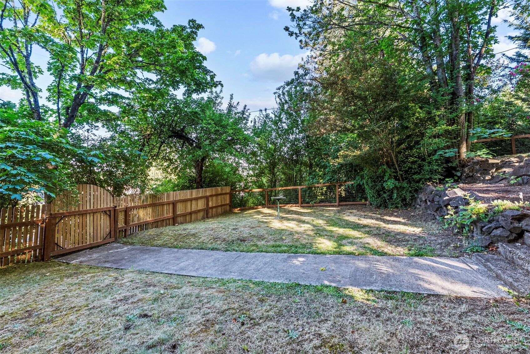 505 Ne Jefferson Property Photo 28