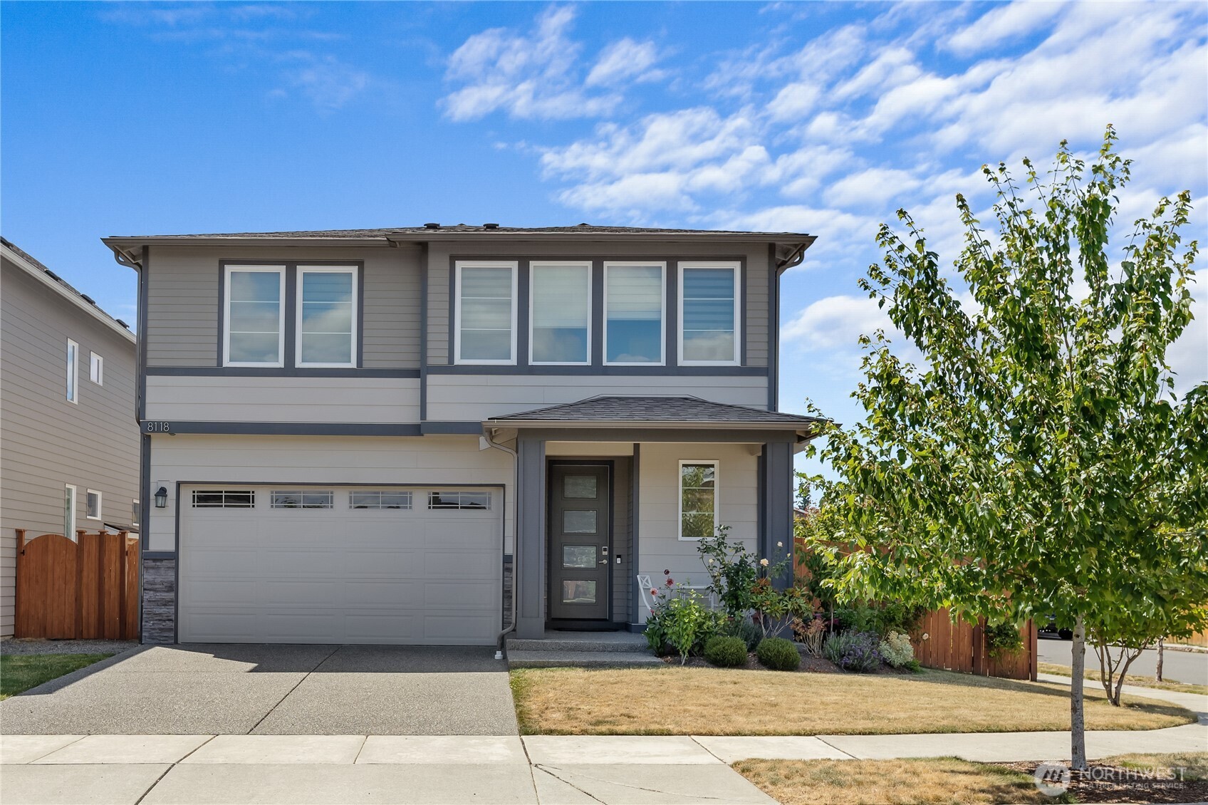 8118 52nd Drive Property Photo 1