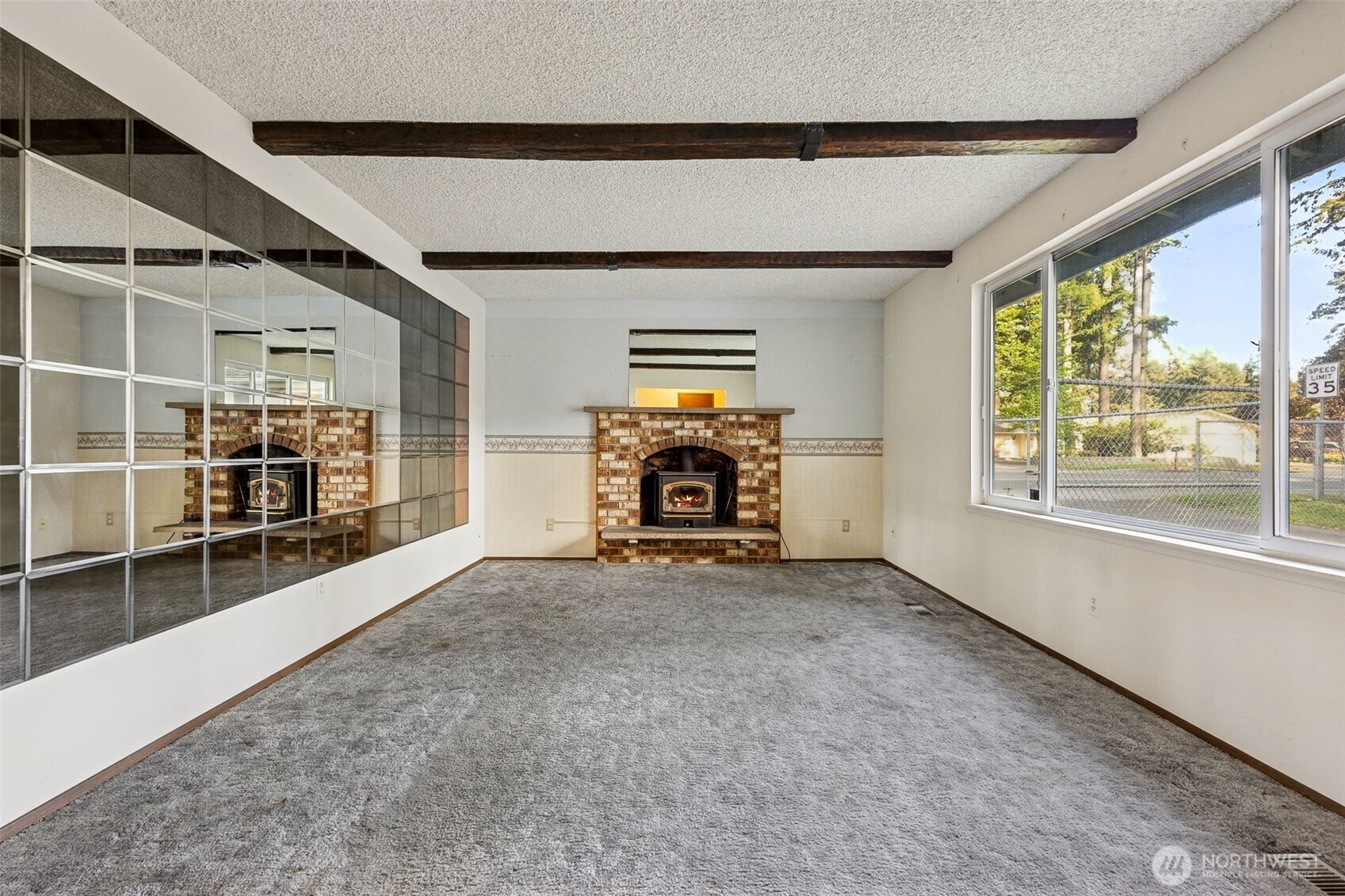 18416 78th Avenue Property Photo 7