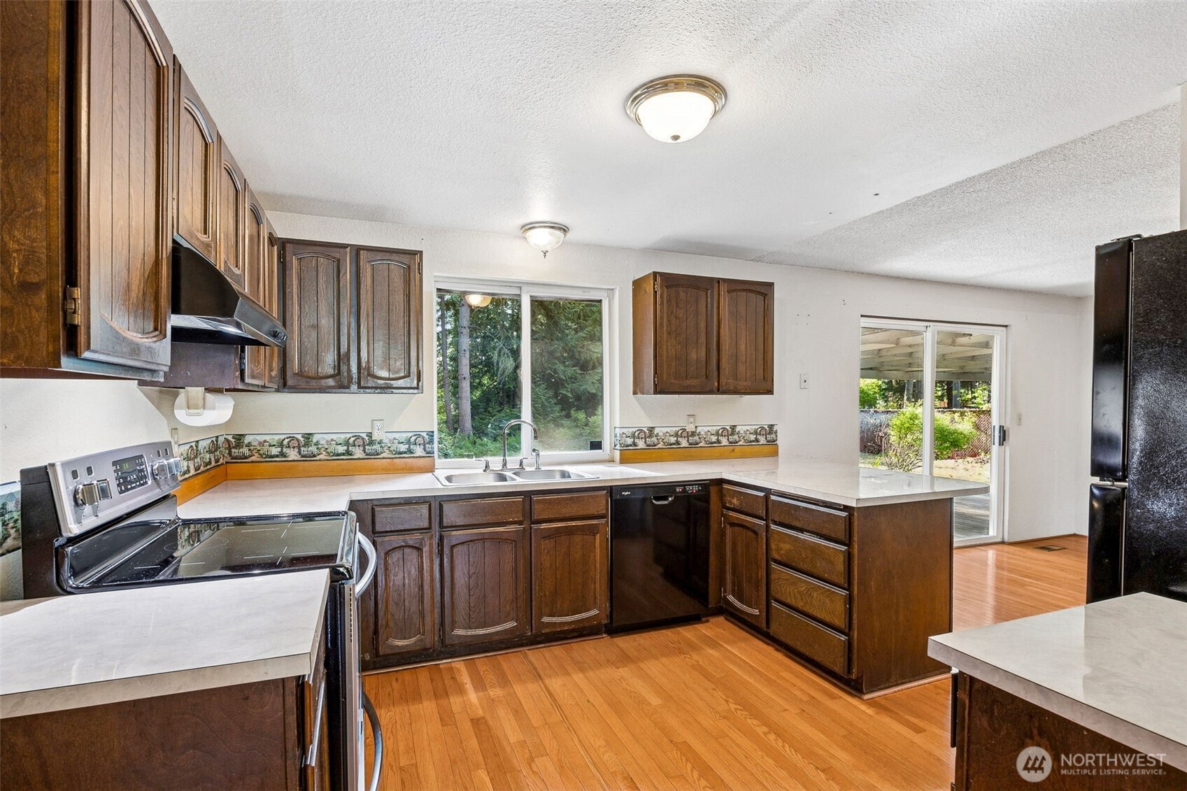 18416 78th Avenue Property Photo 11