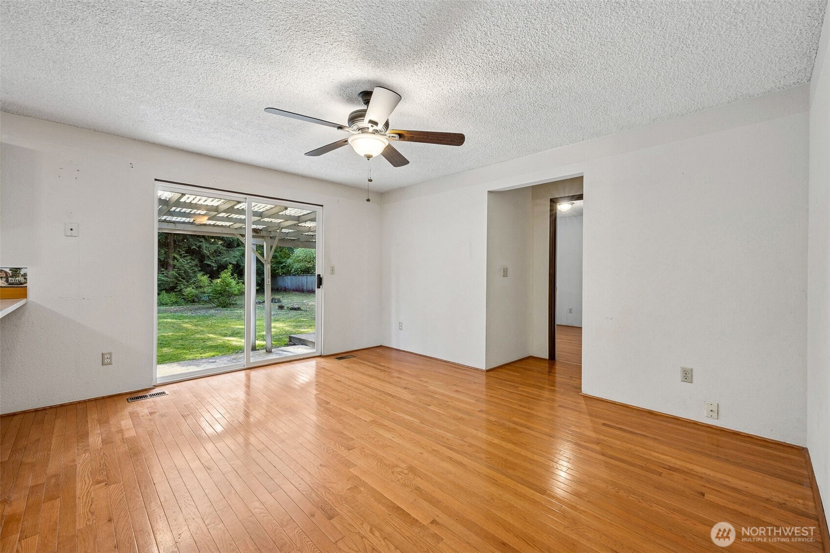 18416 78th Avenue Property Photo 14