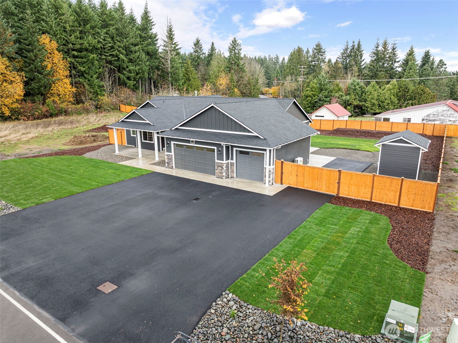 3435 Everette Lane Property Photo 4