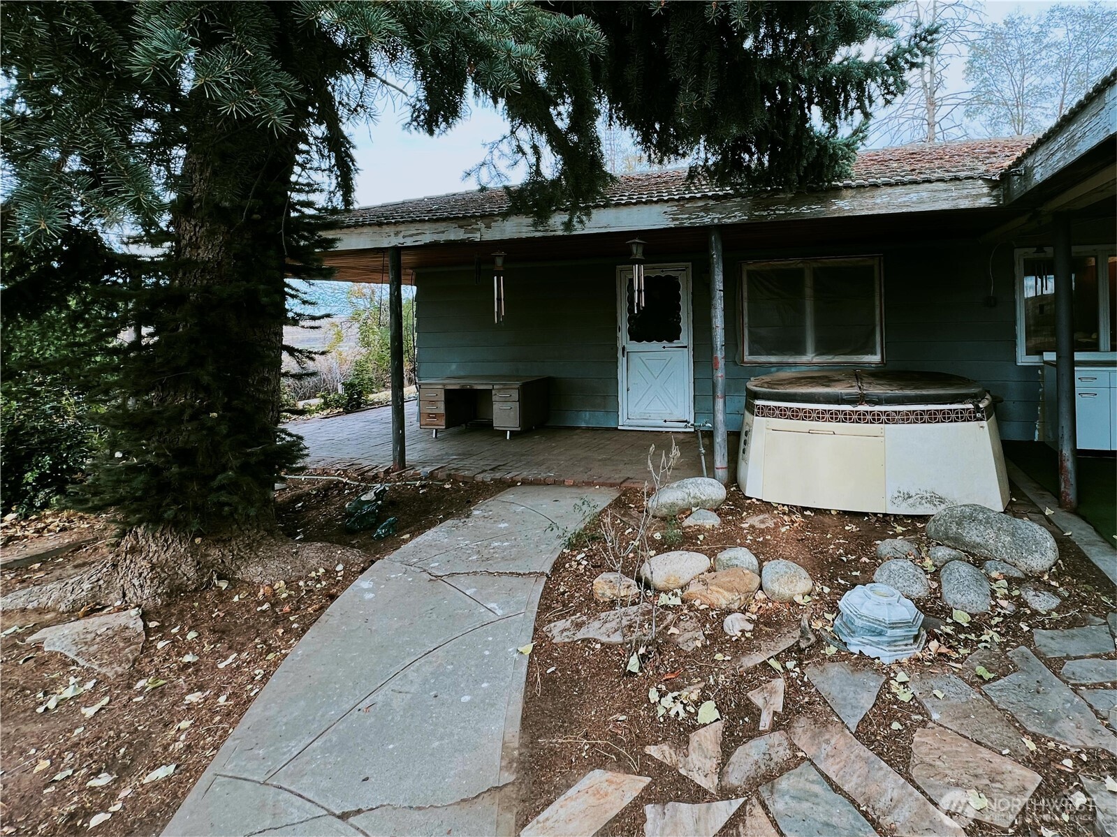 4434 State Riute 21 Property Photo 1