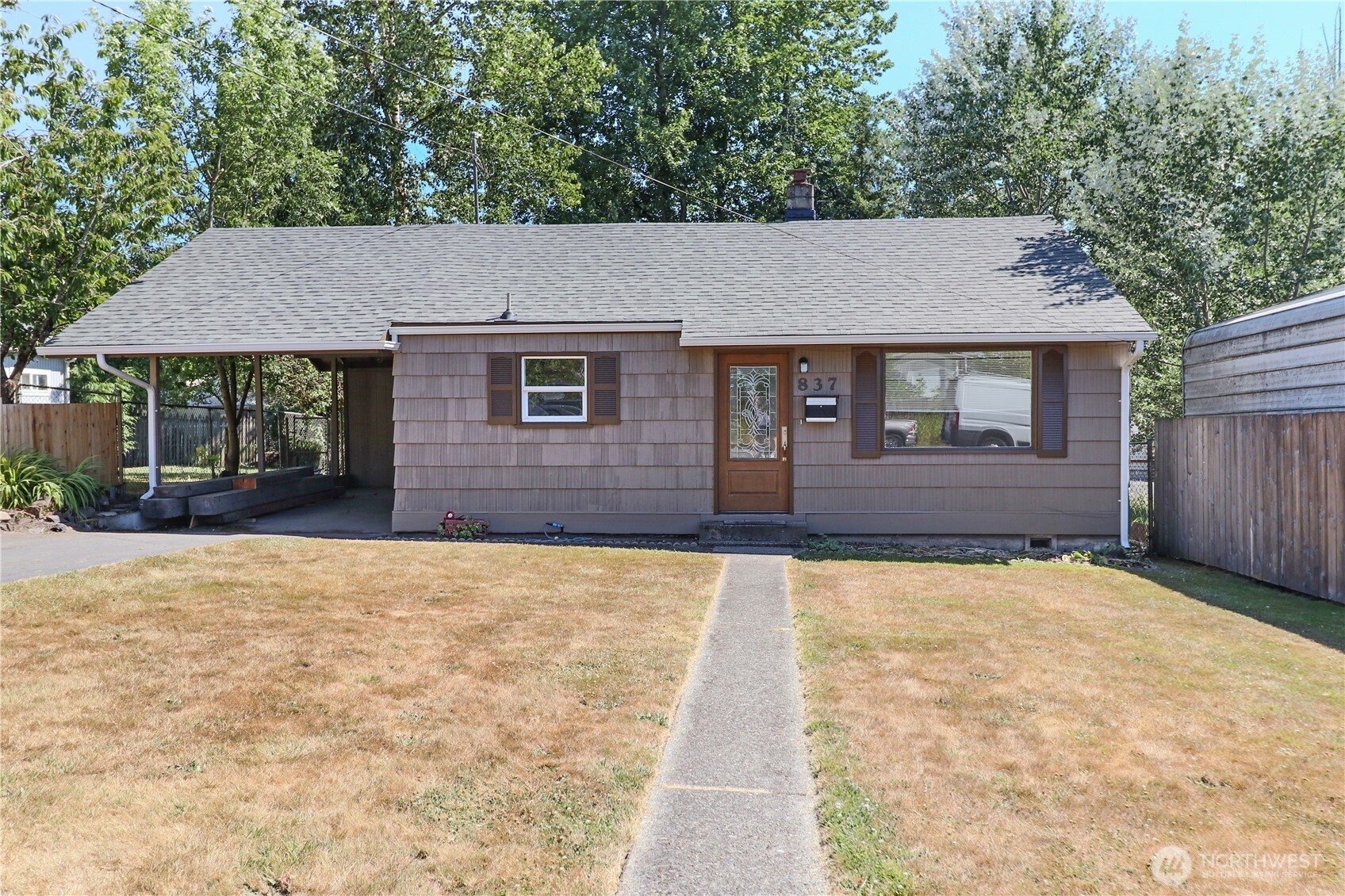 837 Nw Duffy Street Property Photo 1