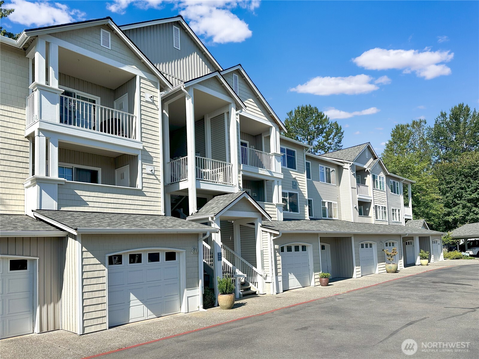 14714 Admiralty Way B314 Property Photo 1