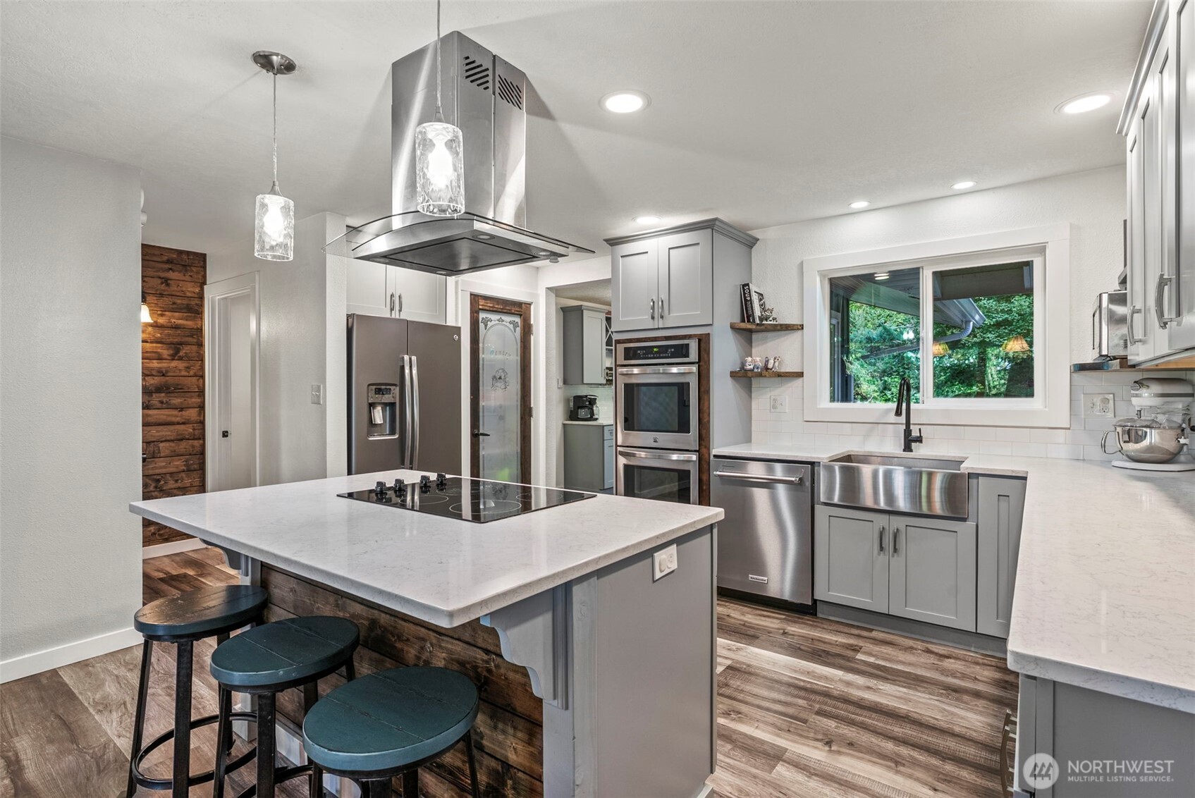 2342 E Lynnwood Drive Property Photo 6