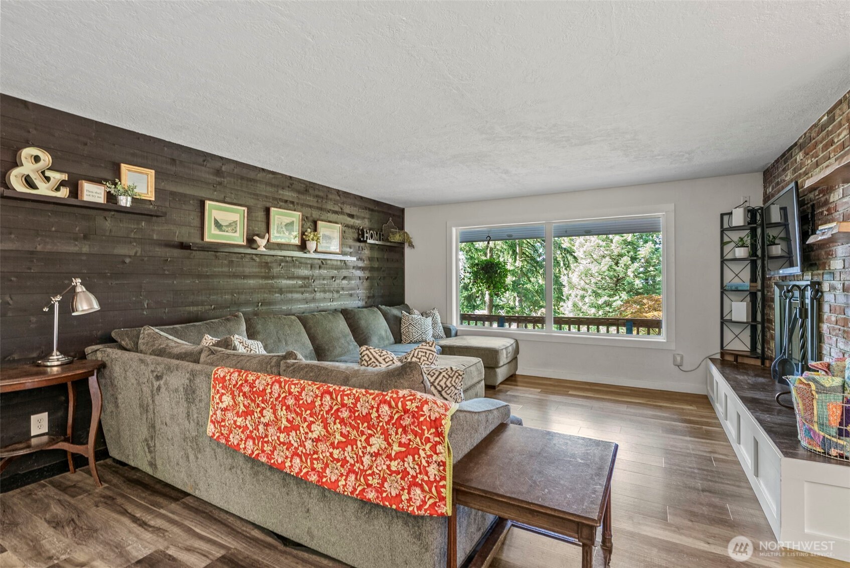 2342 E Lynnwood Drive Property Photo 17