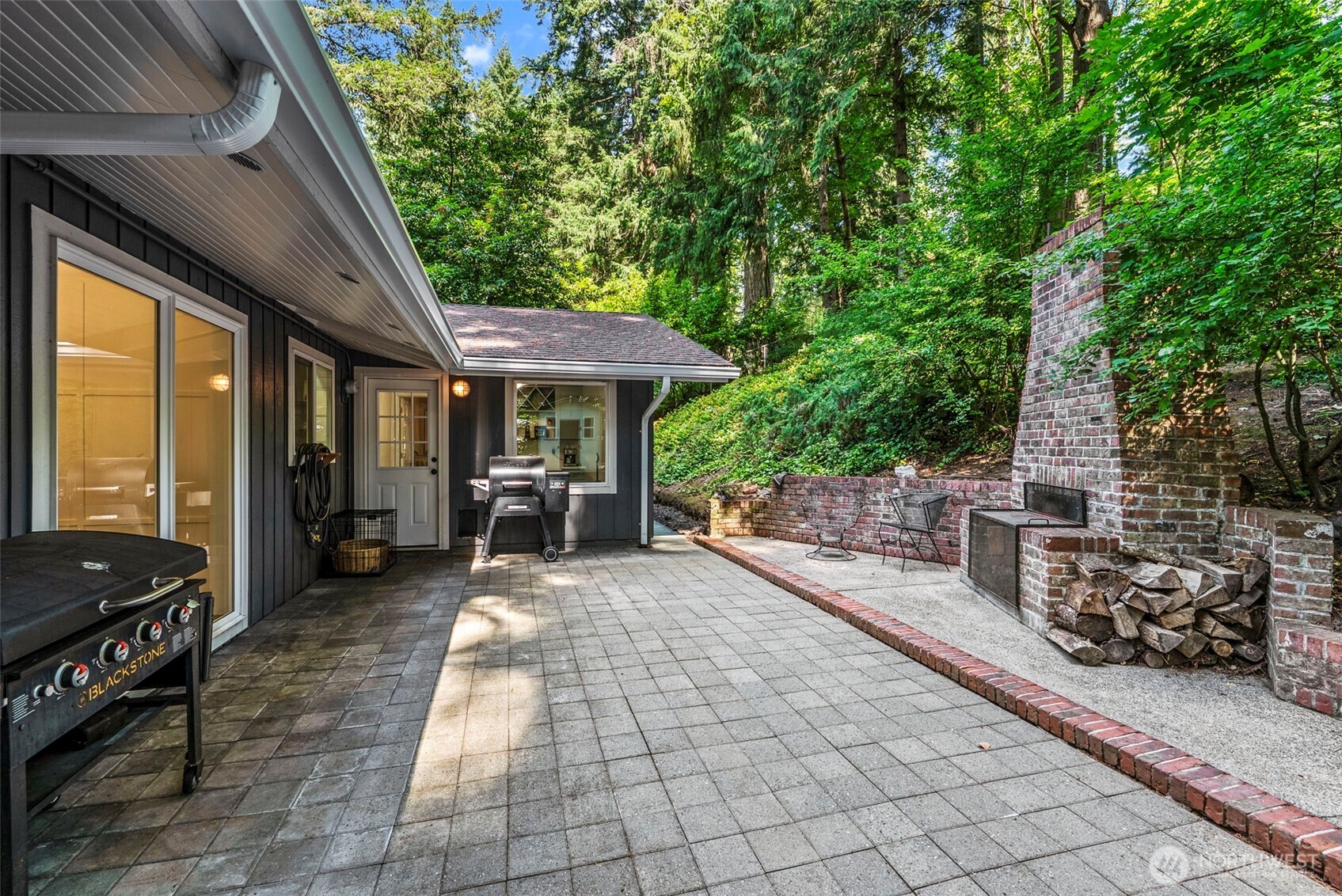 2342 E Lynnwood Drive Property Photo 29