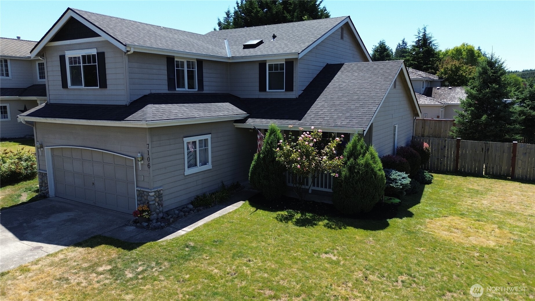 7106 201st Street Property Photo 1