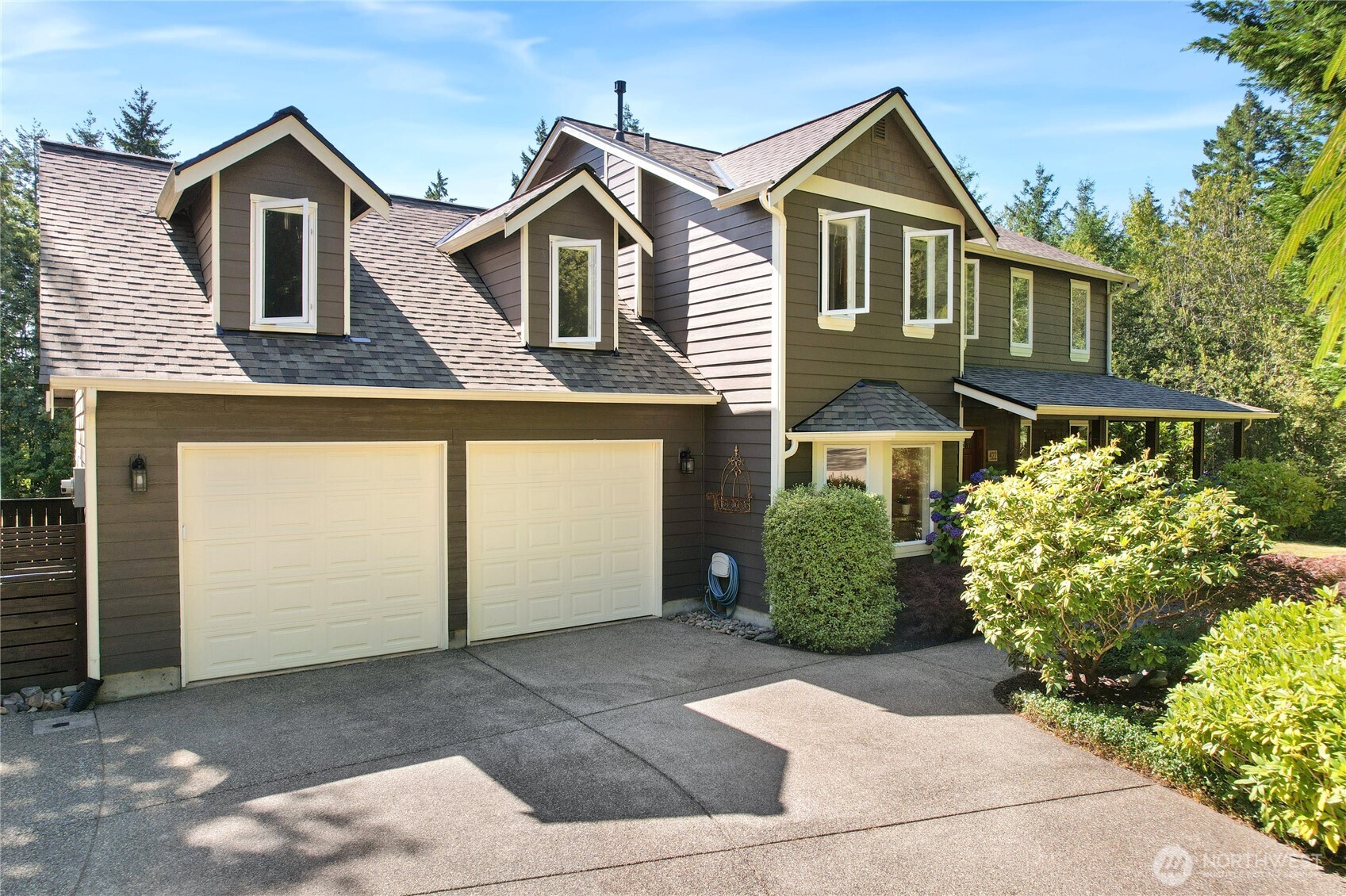 422 7th Avenue Property Photo 1