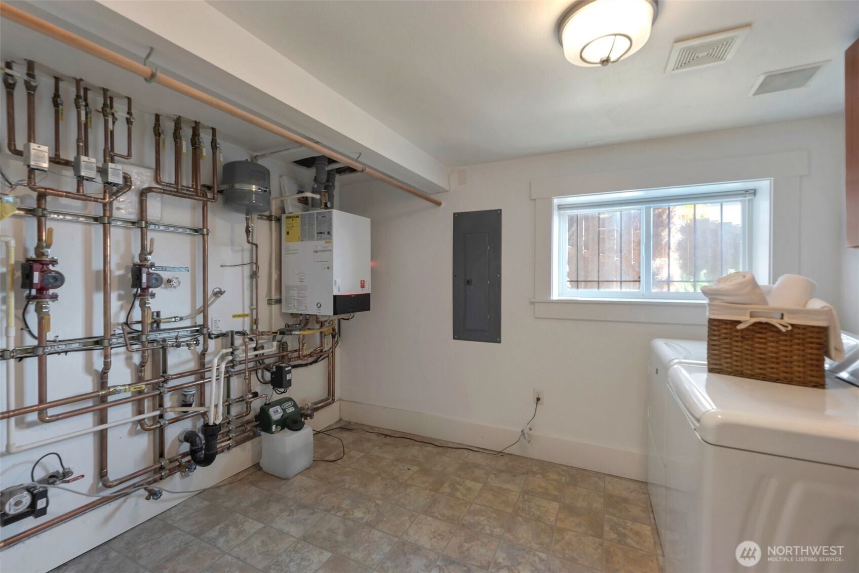 225 Ward Street Property Photo 33