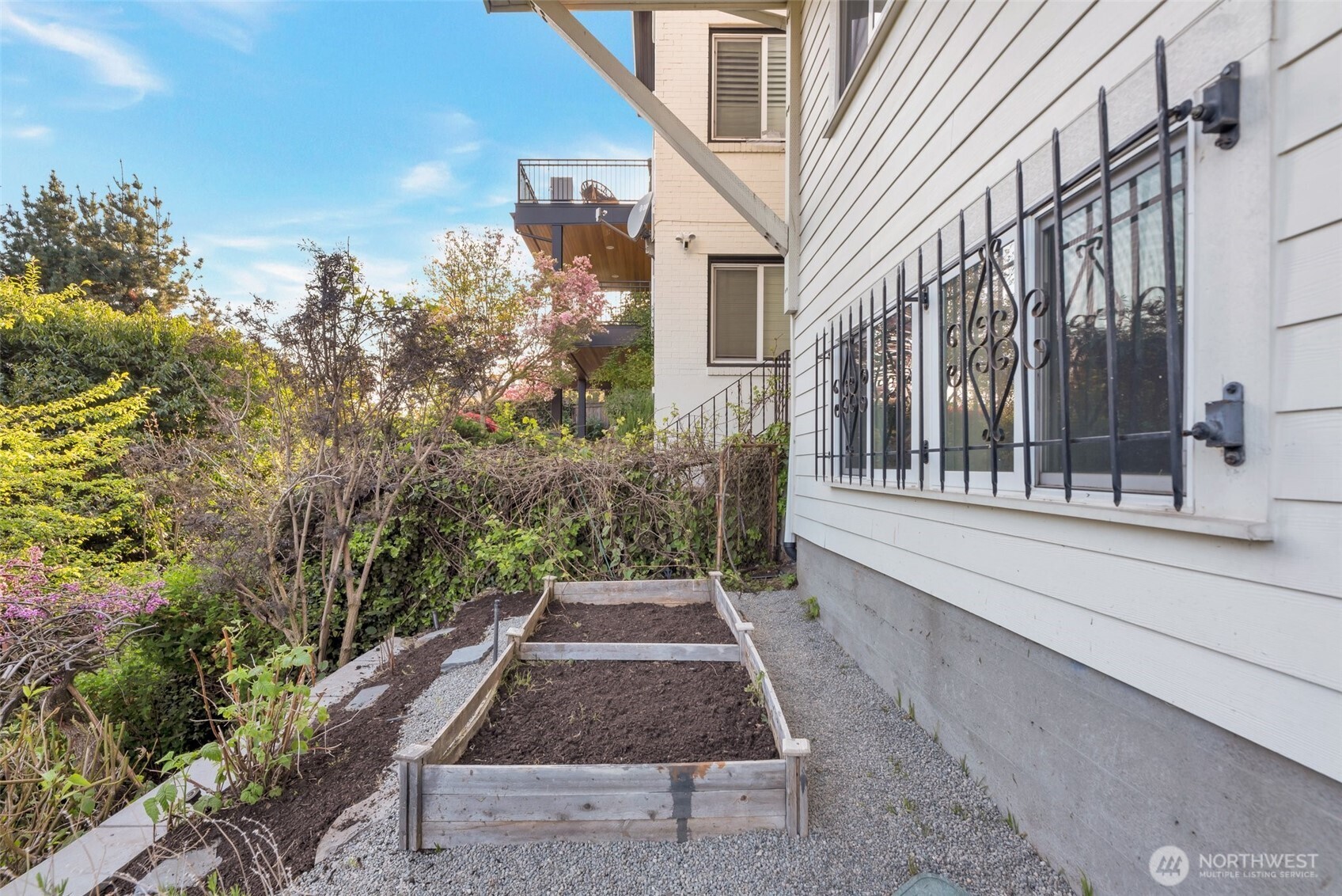 225 Ward Street Property Photo 36