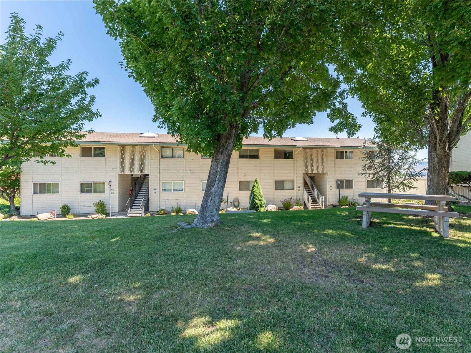 10 S Cove Avenue 21 Property Photo 1