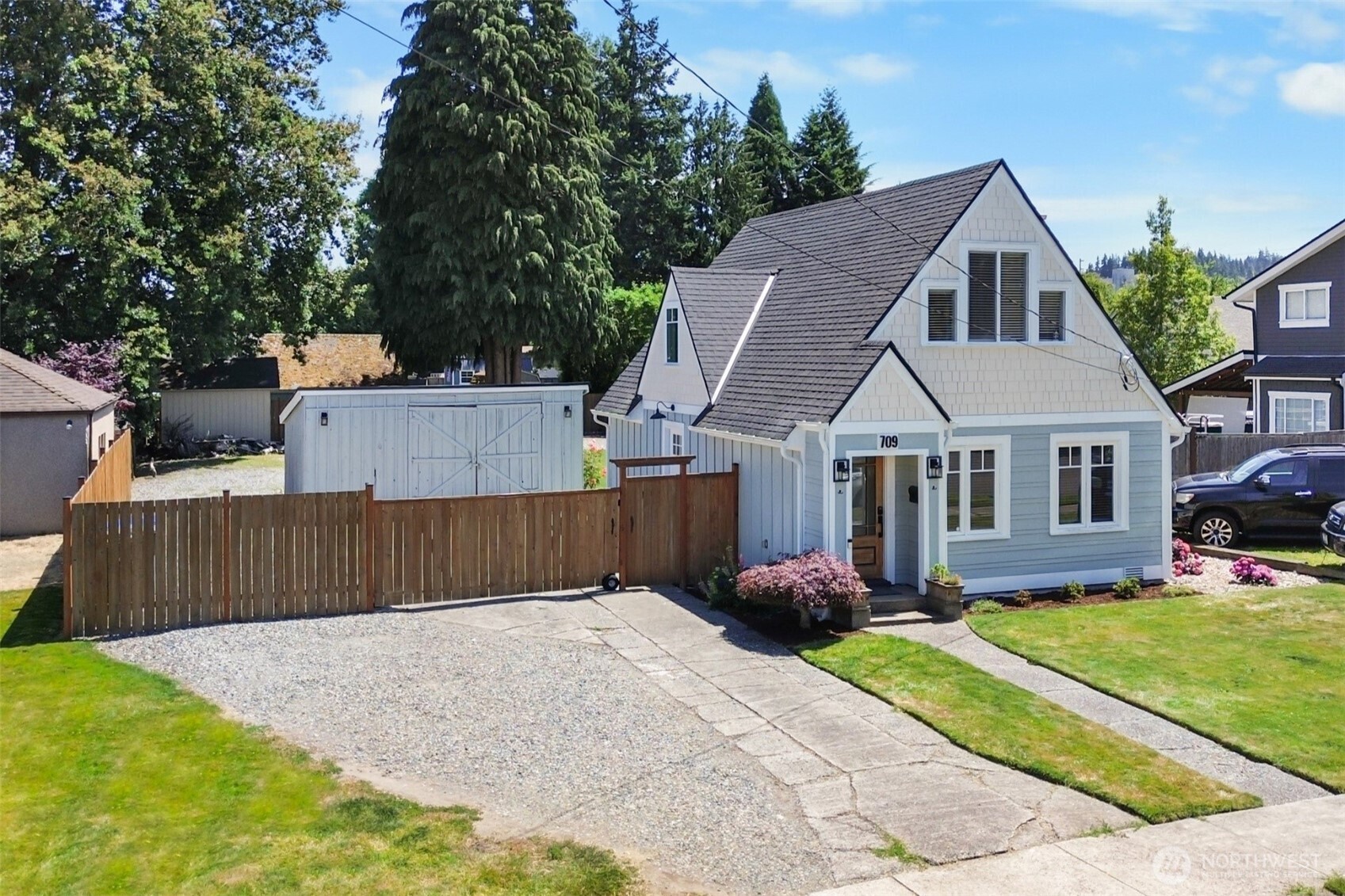 709 7th Street Property Photo 1