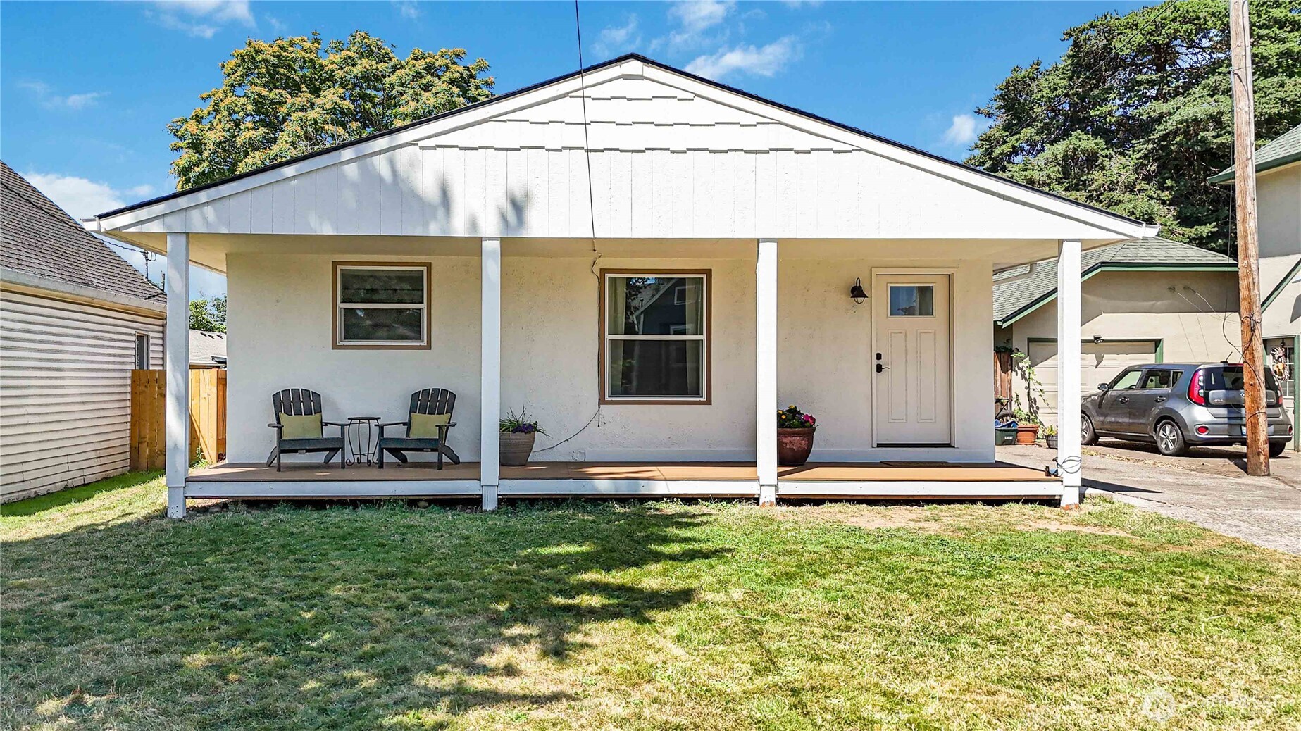 753 Se Sumner Street Property Photo 1