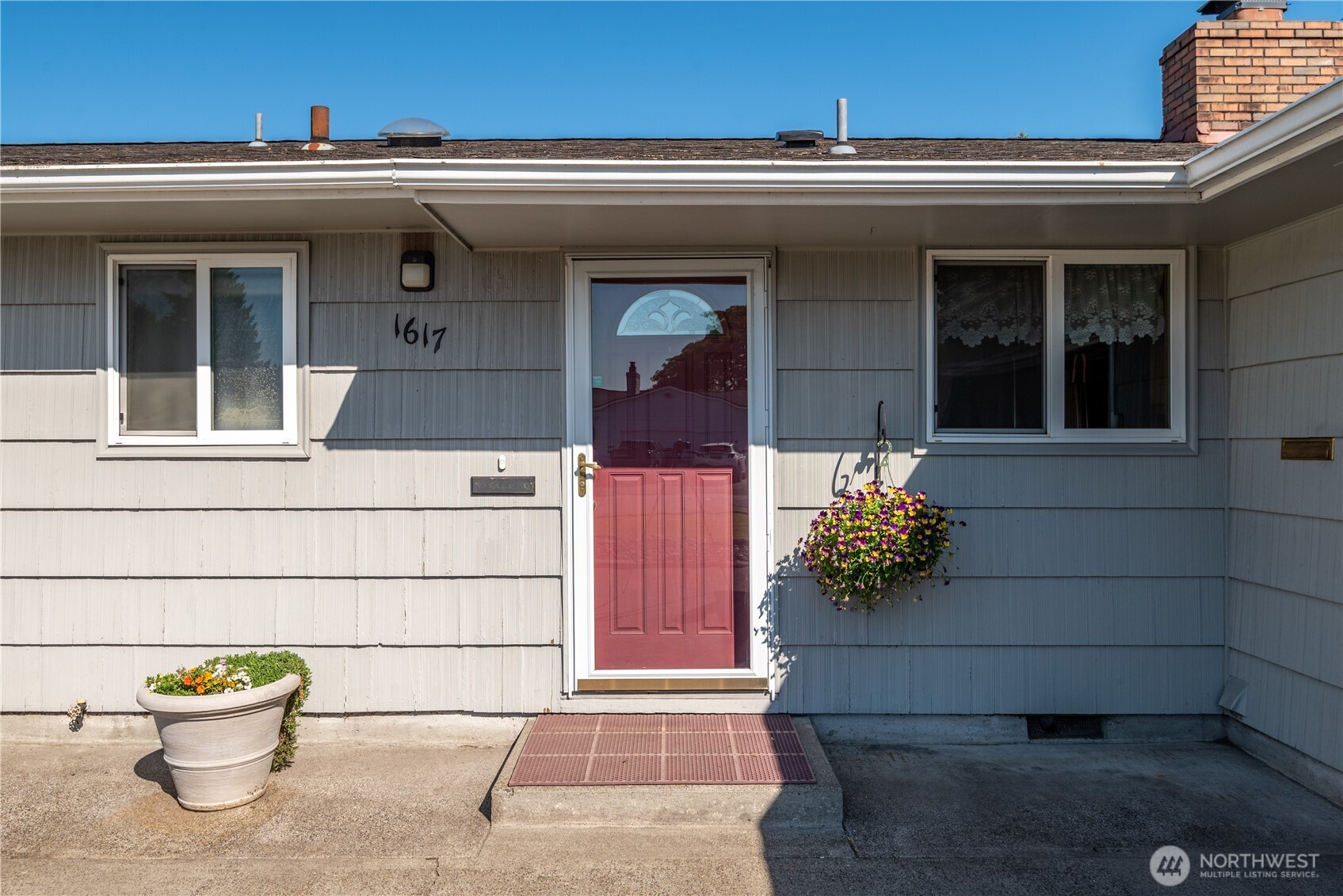 1617 Susan Avenue Property Photo 3