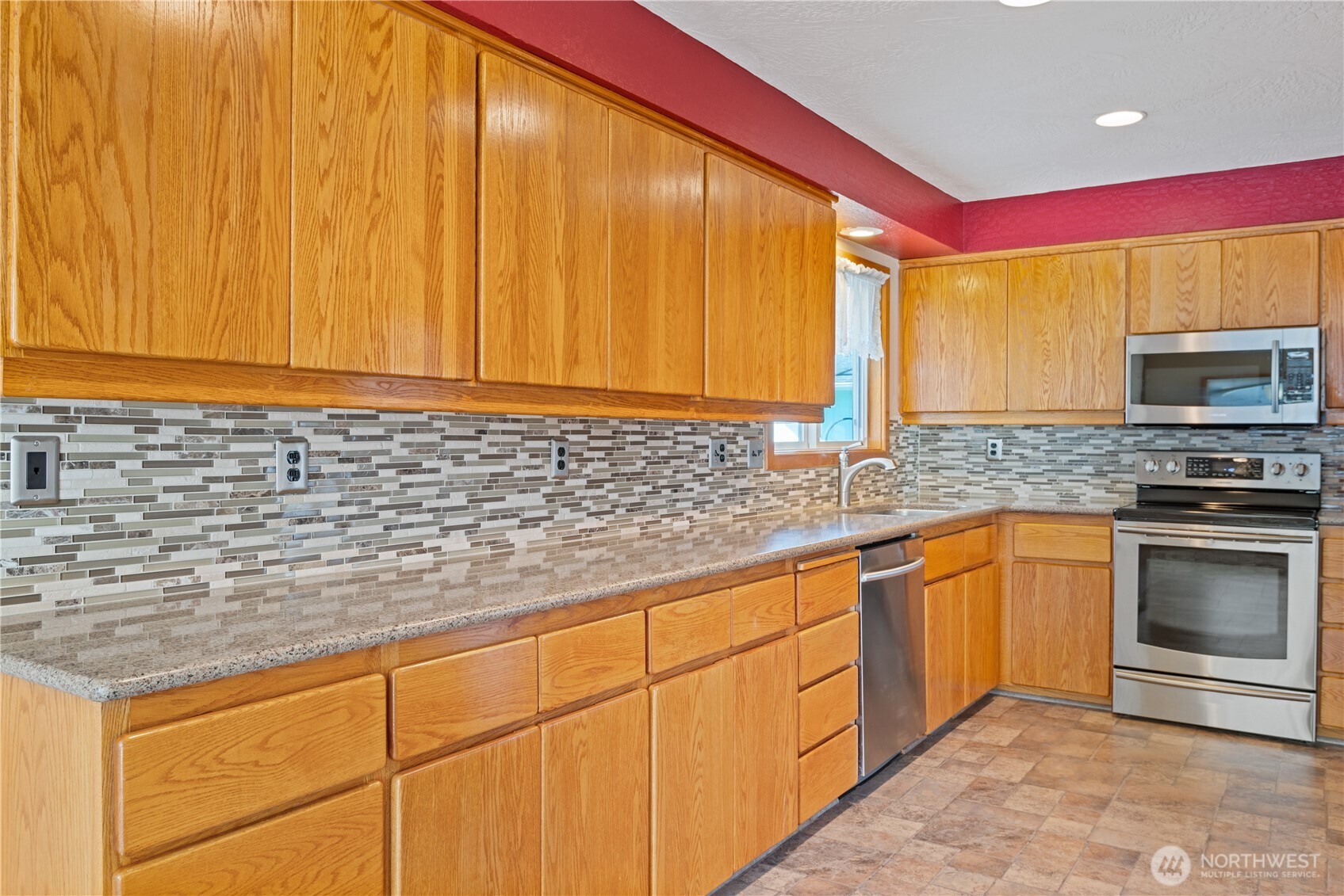 1617 Susan Avenue Property Photo 9