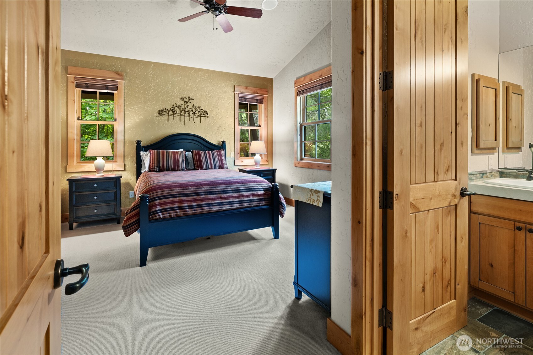 80 Queens Loop Property Photo 21