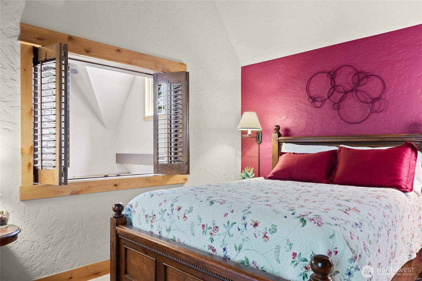 80 Queens Loop Property Photo 28