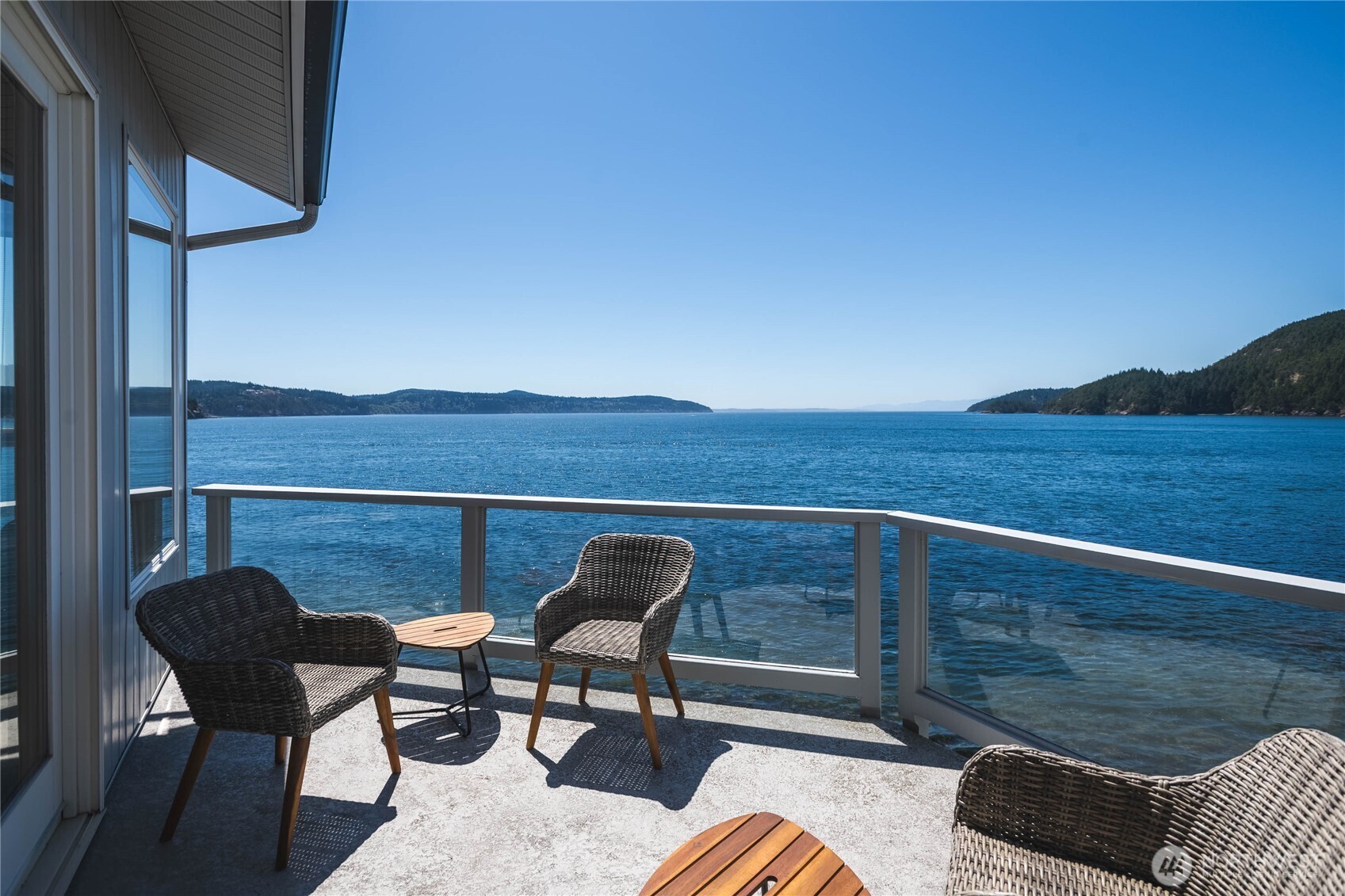 2401 Skyline Way 203e Property Photo 4